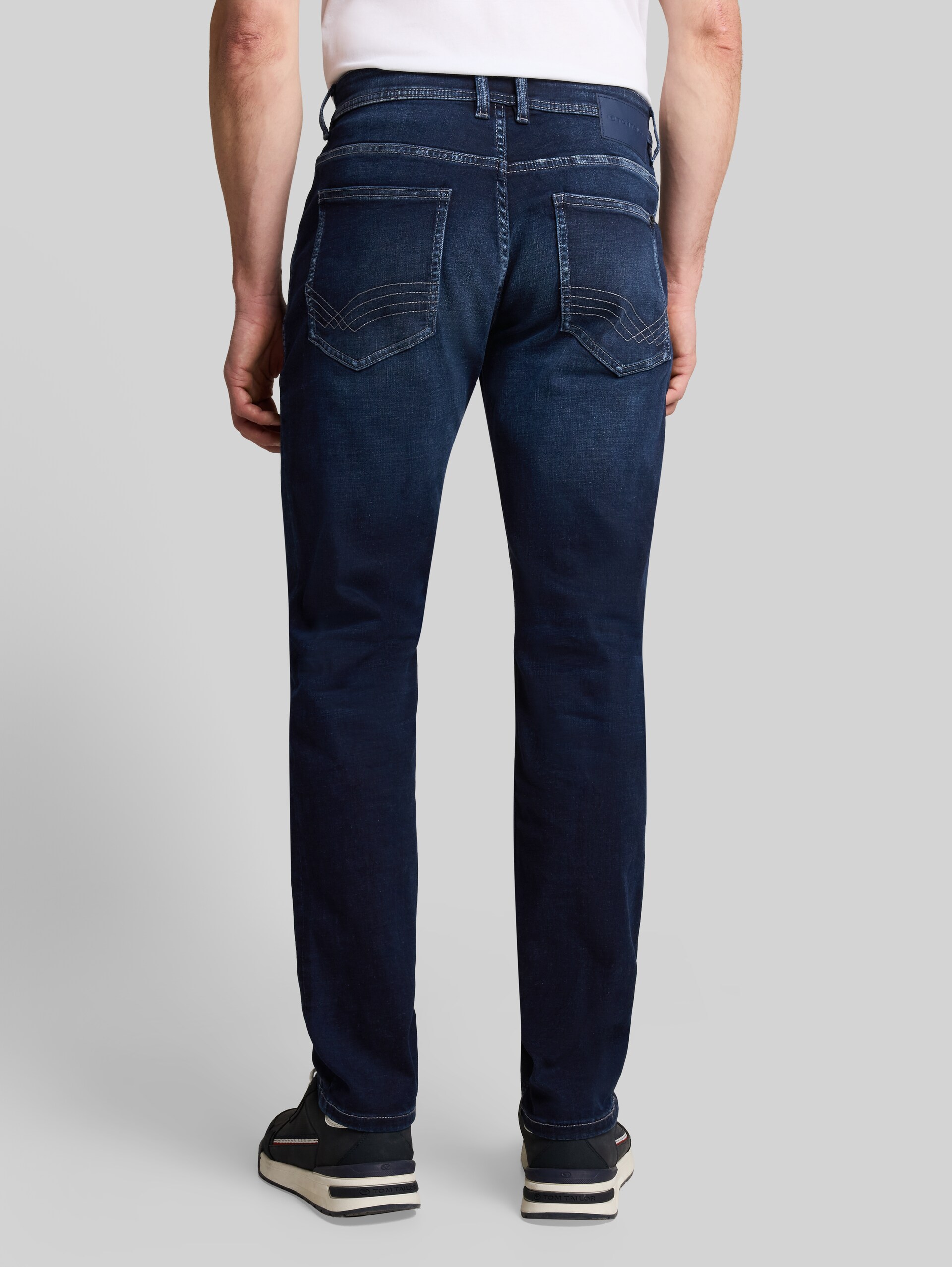 Jeans TTJOSH REGULAR SLIM extensibles - used dark blue black denim - Découpe Vue arrière du modèle