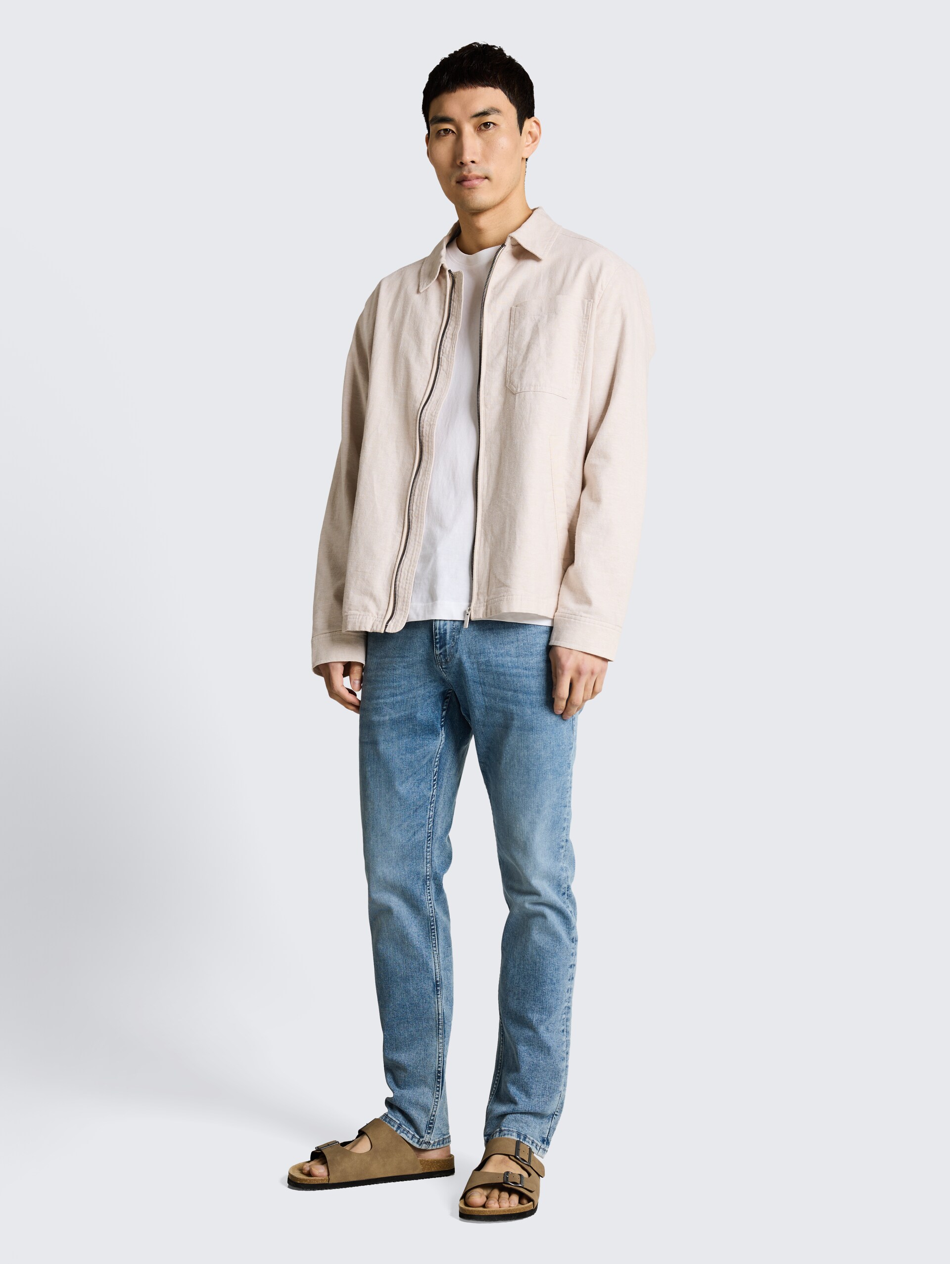 TTJOSH REGULAR SLIM Jeans mit Stretch - Used Light Stone Blue Denim - Model-Vorderansicht