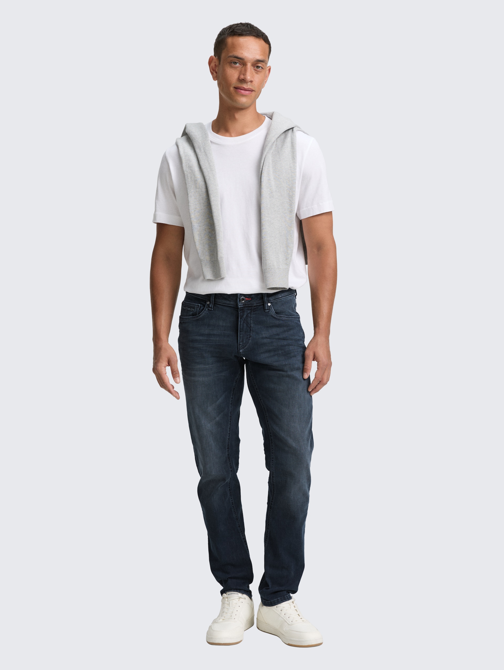 TTCURT TAPERED Jeans mit Stretch - blue black denim - Model-Vorderansicht