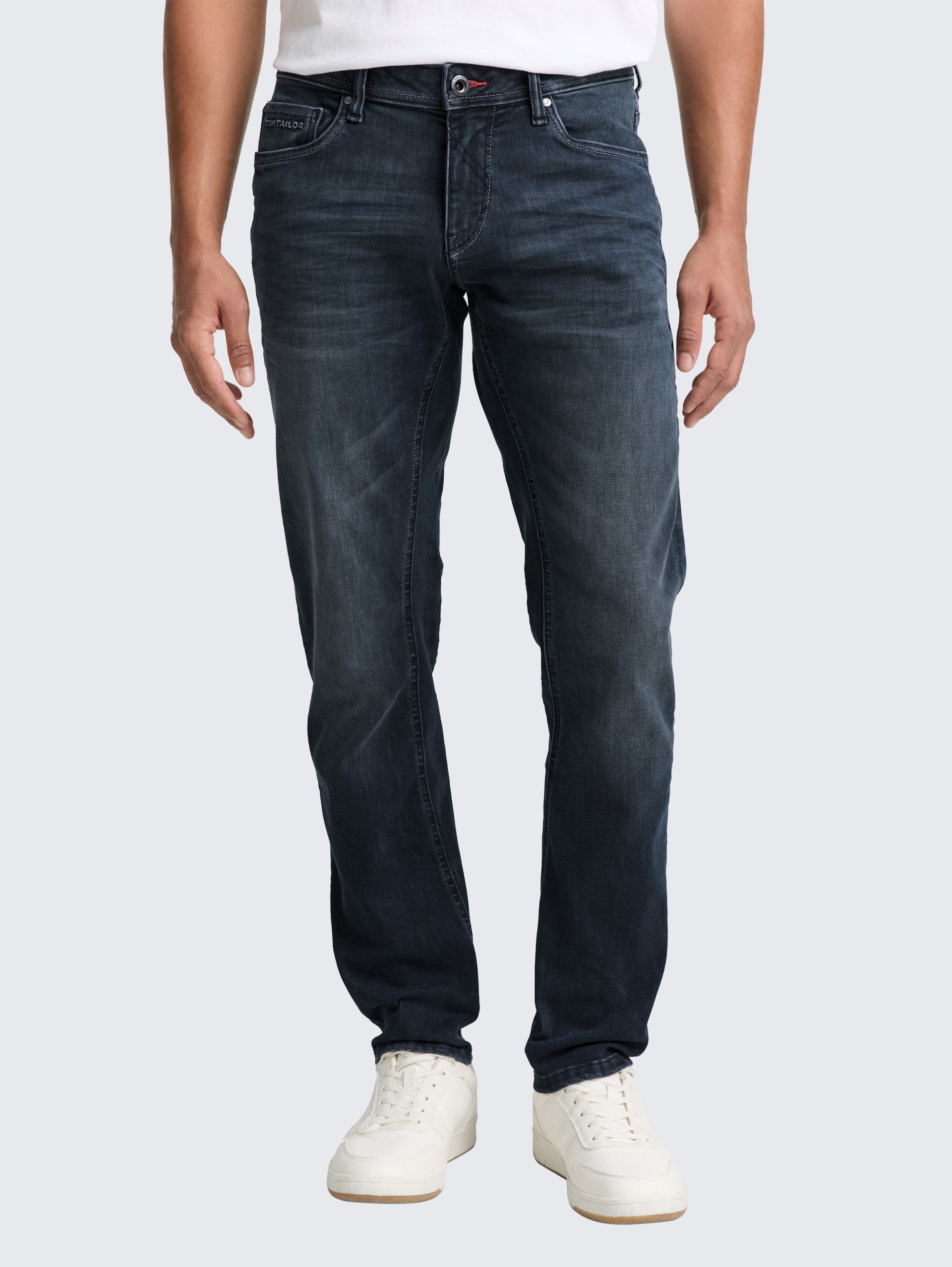 TTCURT TAPERED Jeans mit Stretch - blue black denim - Ausschnitt Model-Vorderansicht
