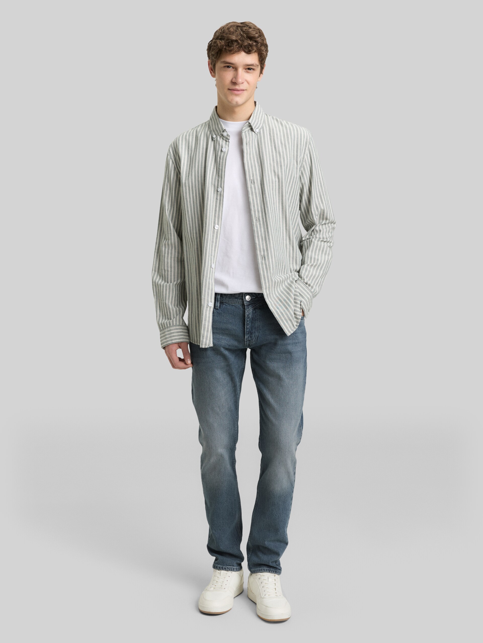 TTPIERS SLIM jeans - used mid blue grey denim - Model front view