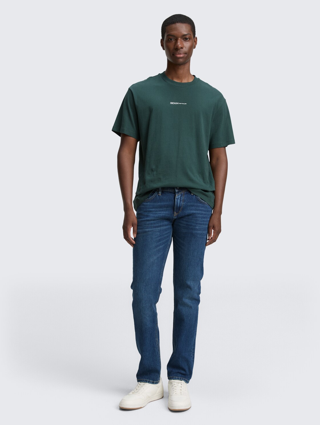 TTPIERS SLIM Jeans - Used Dark Stone Blue Denim - Model-Vorderansicht