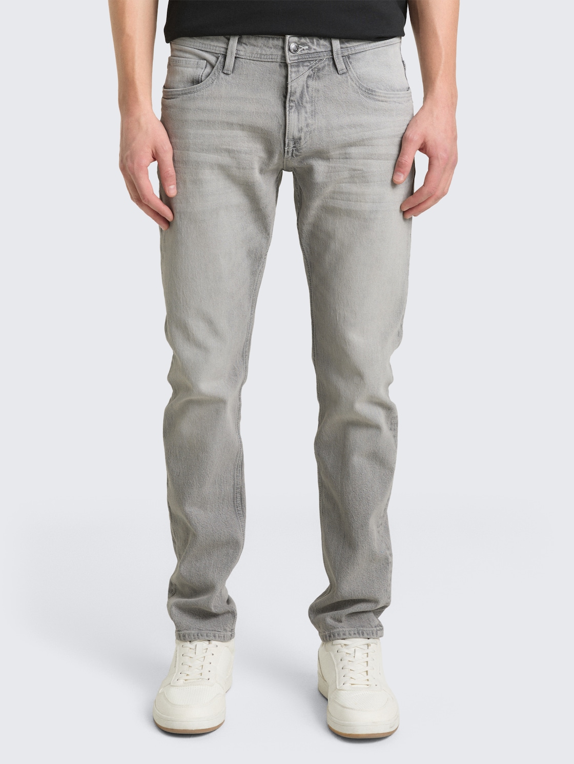 TTPIERS SLIM Jeans - used light stone grey denim - Ausschnitt Model-Vorderansicht