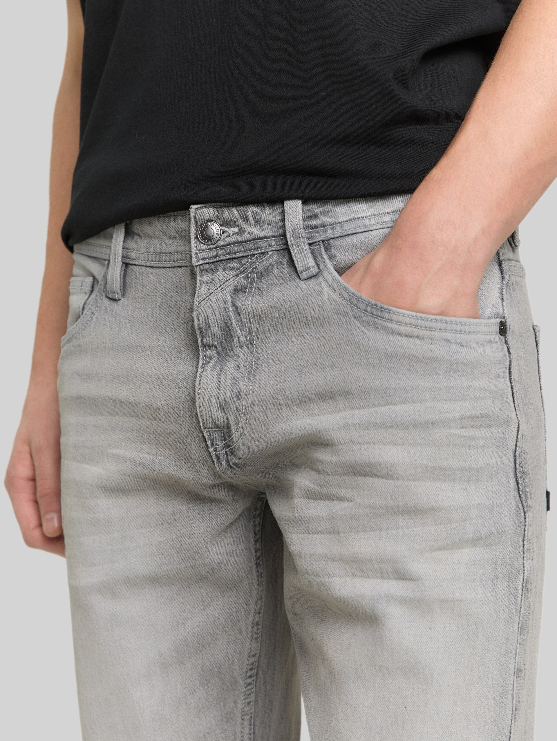 TTPIERS SLIM Jeans - used light stone grey denim - Detail-Model-Ansicht