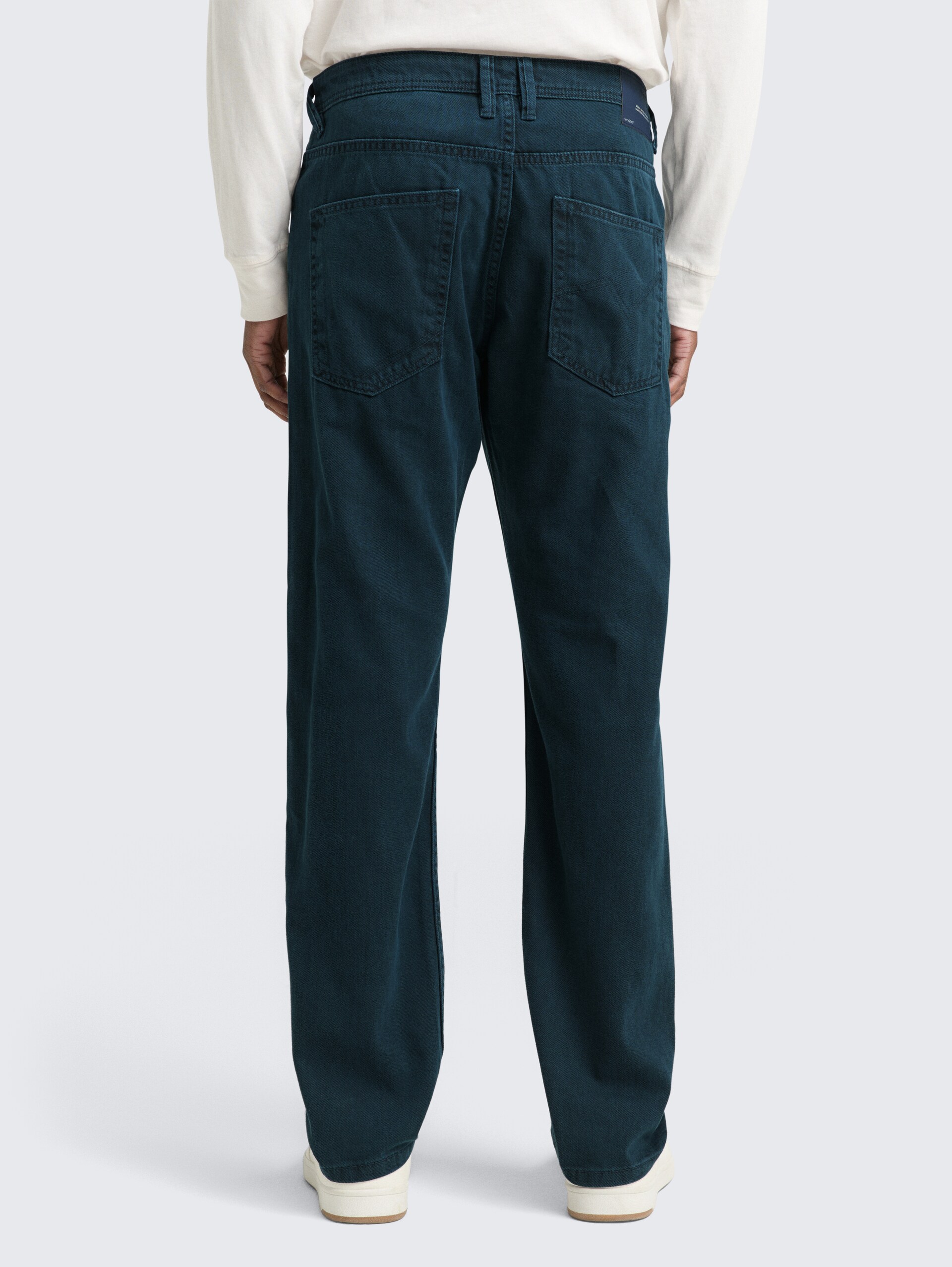 TTWAYLEN RELAXED Jeans - deep pond green - Auschnitt Model-Rückansicht