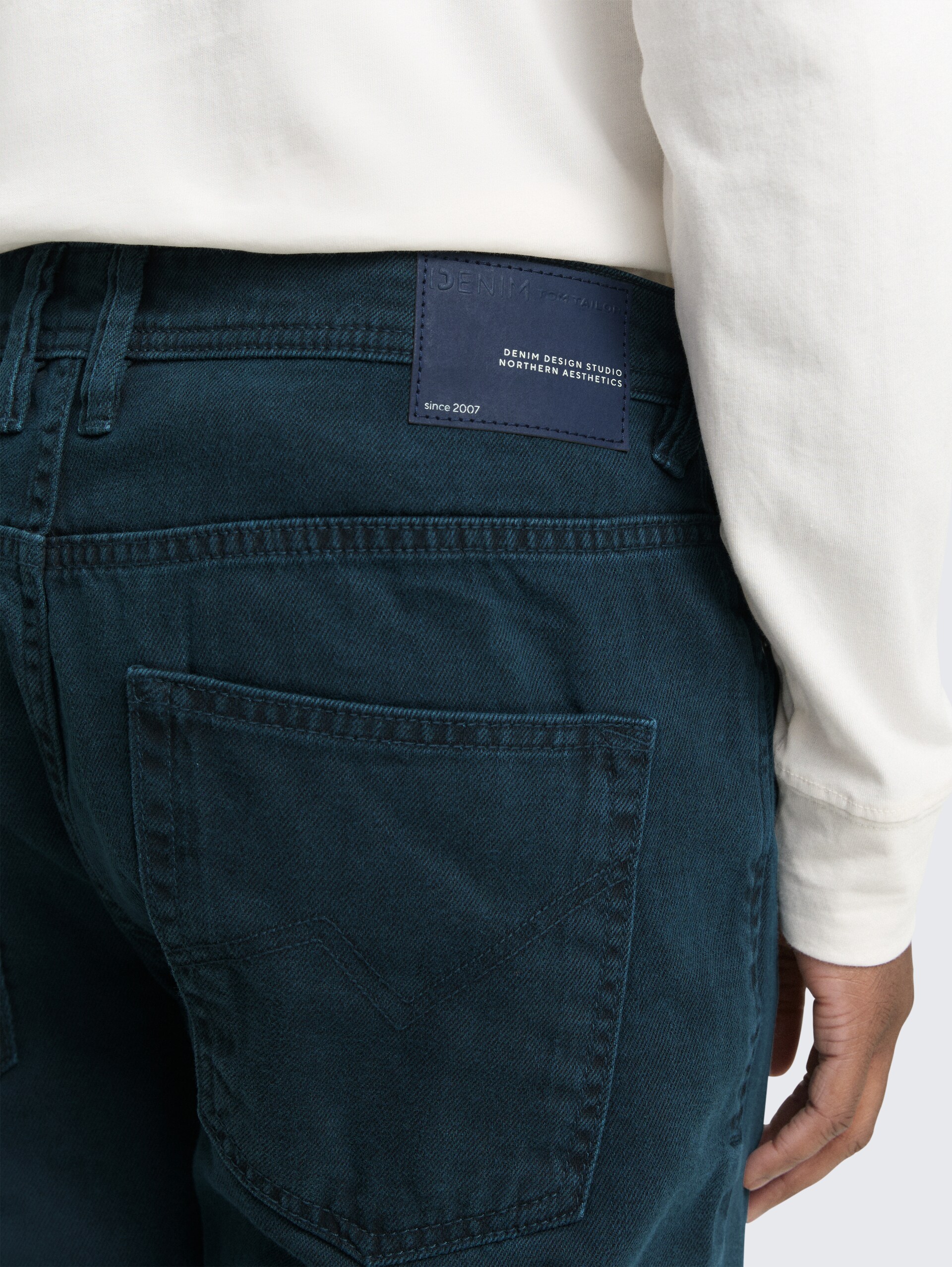 TTWAYLEN RELAXED Jeans - deep pond green - Detail-Model-Ansicht