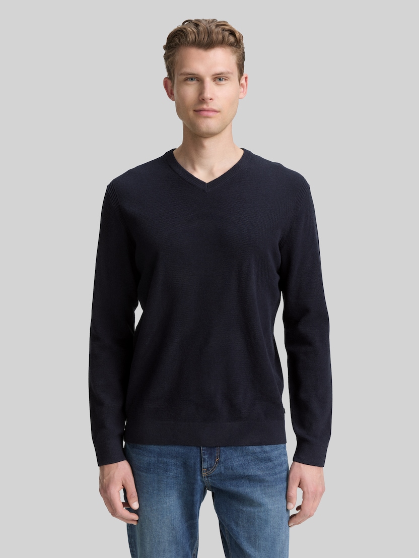 Strickpullover mit V-Ausschnitt aus Bio-Baumwolle von Men, Knitted Navy Melange