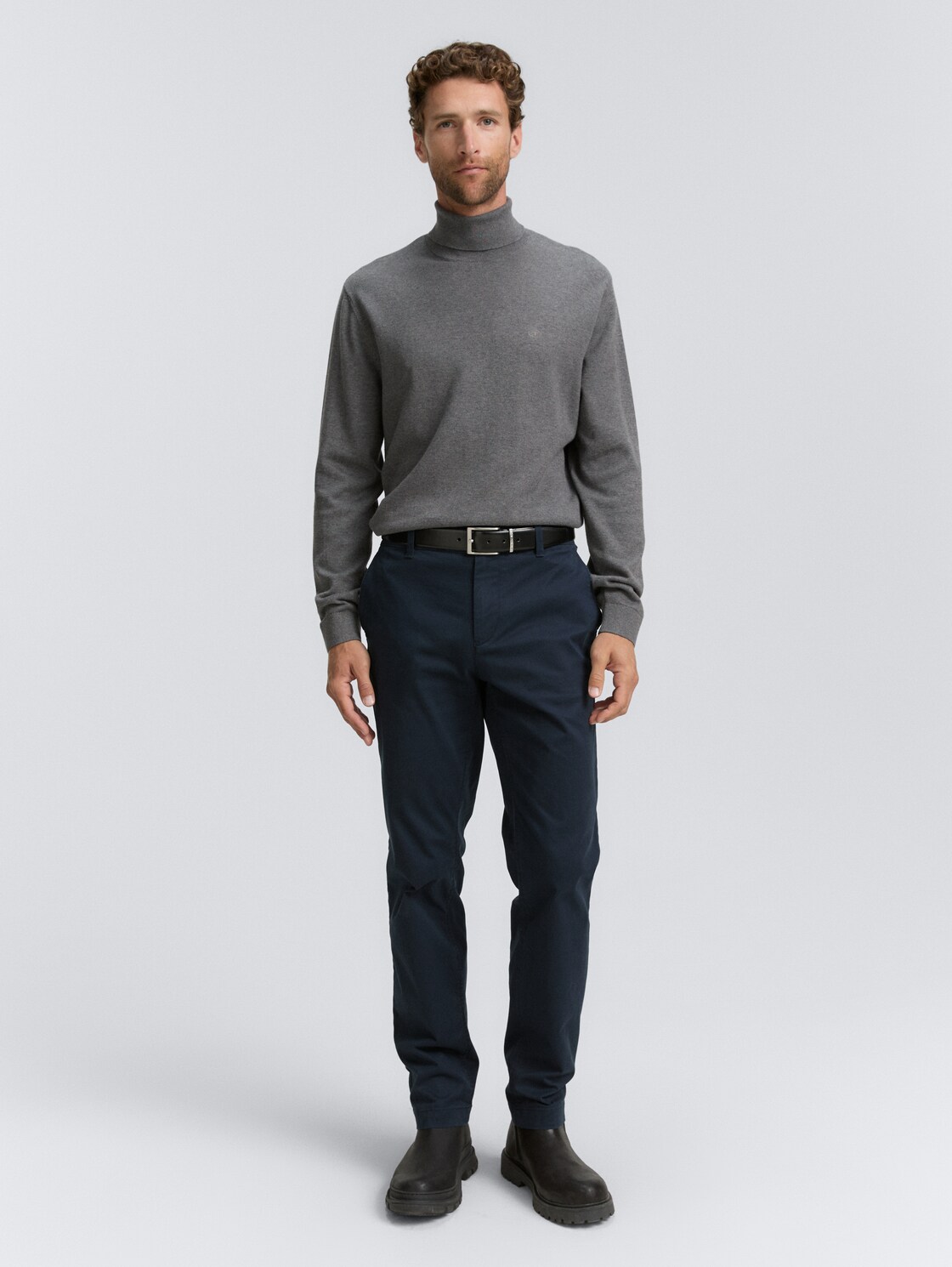 Cotton turtleneck jumper - classic dark grey melange - Model front view