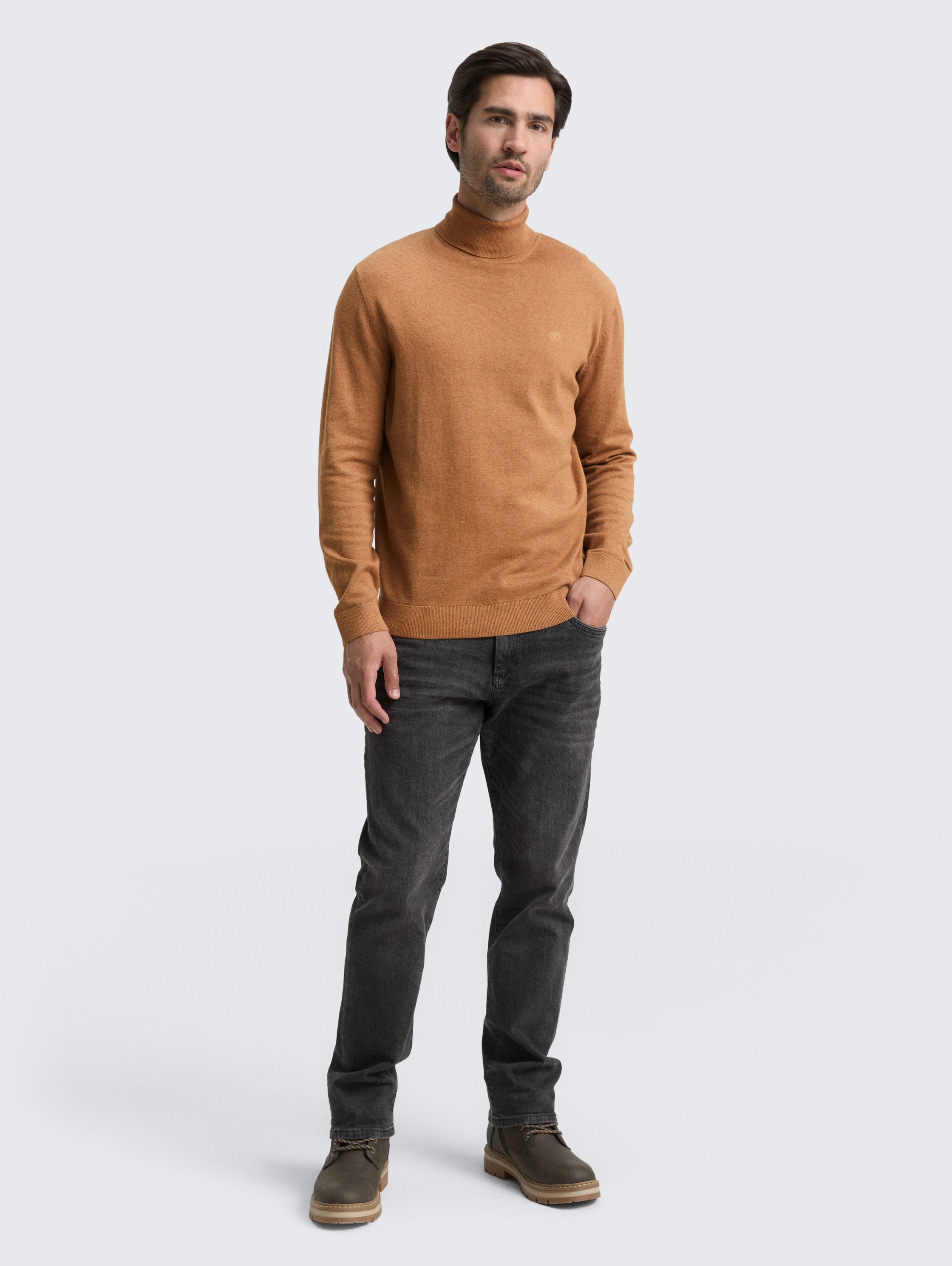 Cotton turtleneck jumper - mid brown melange - Model front view