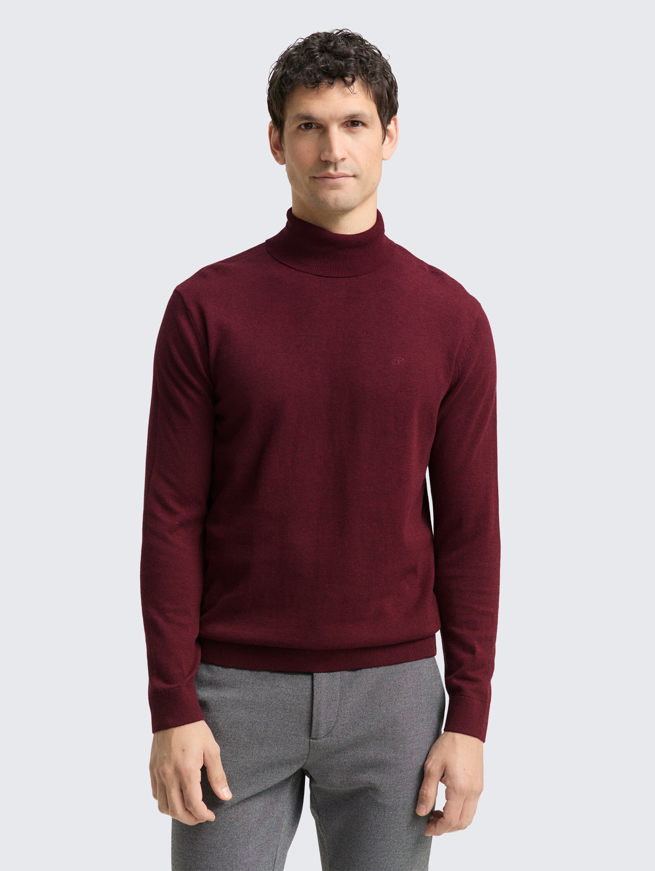 Rollkragenpullover aus Baumwolle - bordeaux melange - Ausschnitt Model-Vorderansicht