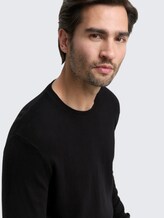 Pull en tricot avec cachemire - Black - Vue détaillée du modèle