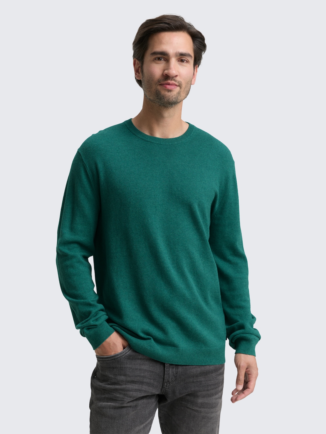 Strickpullover mit Kaschmir-Anteil - jasper green melange - Ausschnitt Model-Vorderansicht