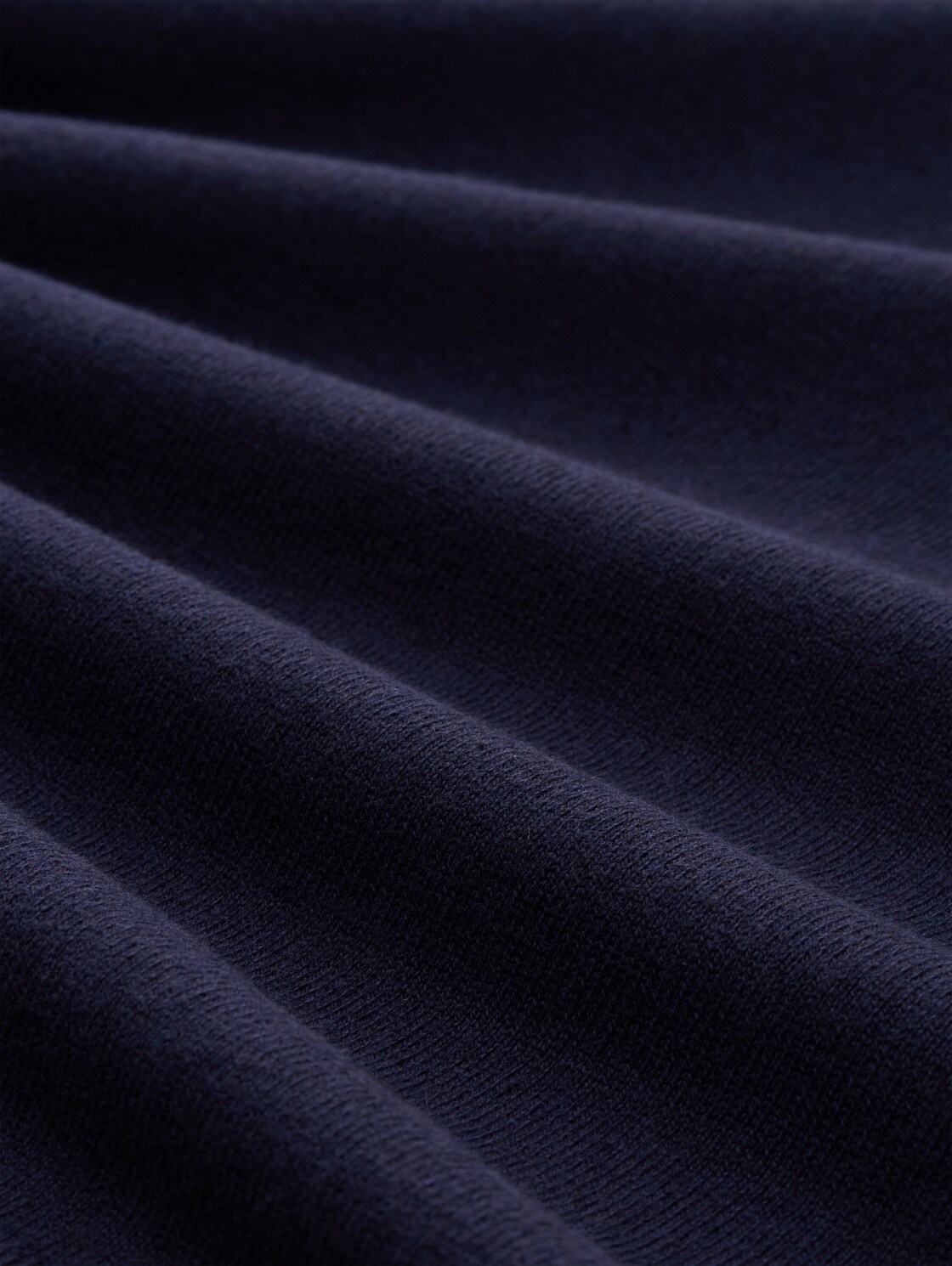 Rollkragenpullover mit Kaschmir-Anteil - Knitted Navy Melange - Material-Ansicht