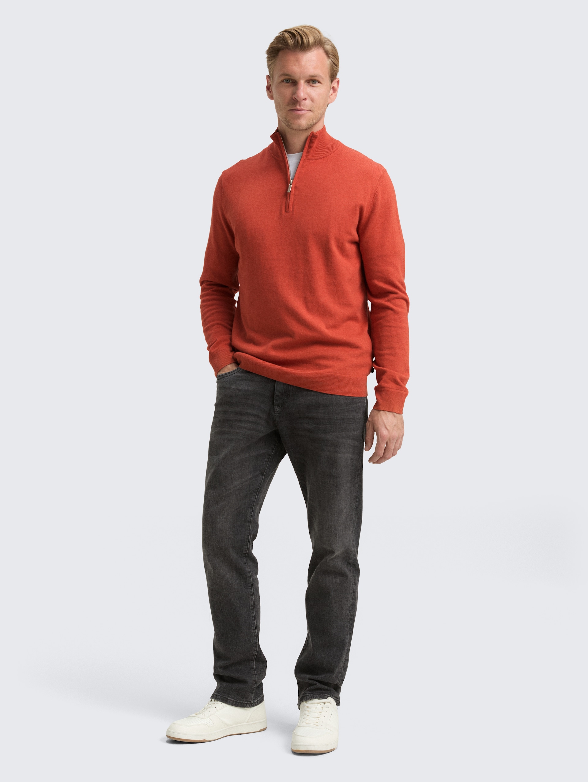 Troyer Strickpullover mit Kaschmir-Anteil - rust red melange - Model-Vorderansicht