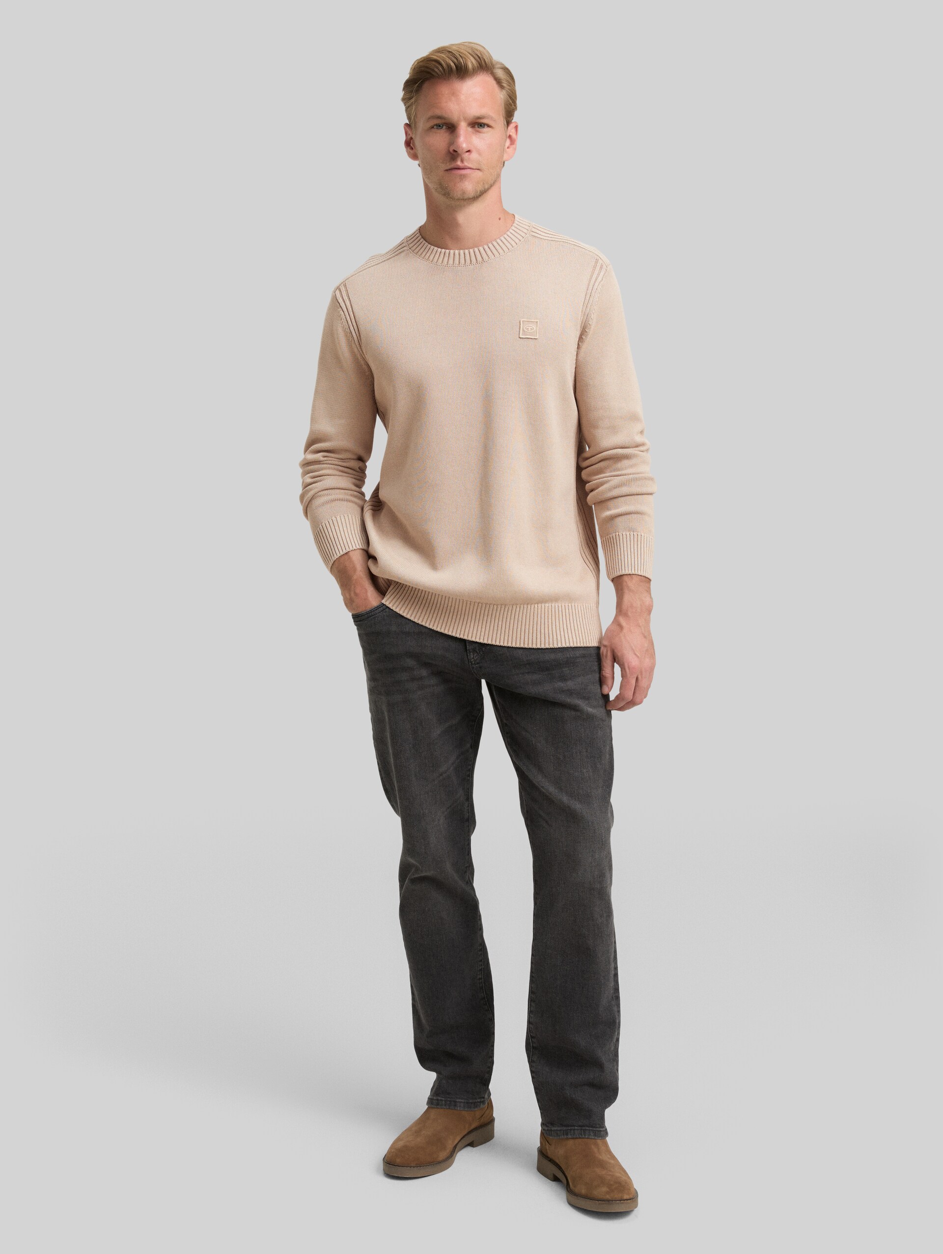 Strickpullover im Washed-Look aus Baumwolle - light cashmere - Model-Vorderansicht