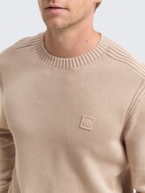 Strickpullover im Washed-Look aus Baumwolle - light cashmere - Detail-Model-Ansicht