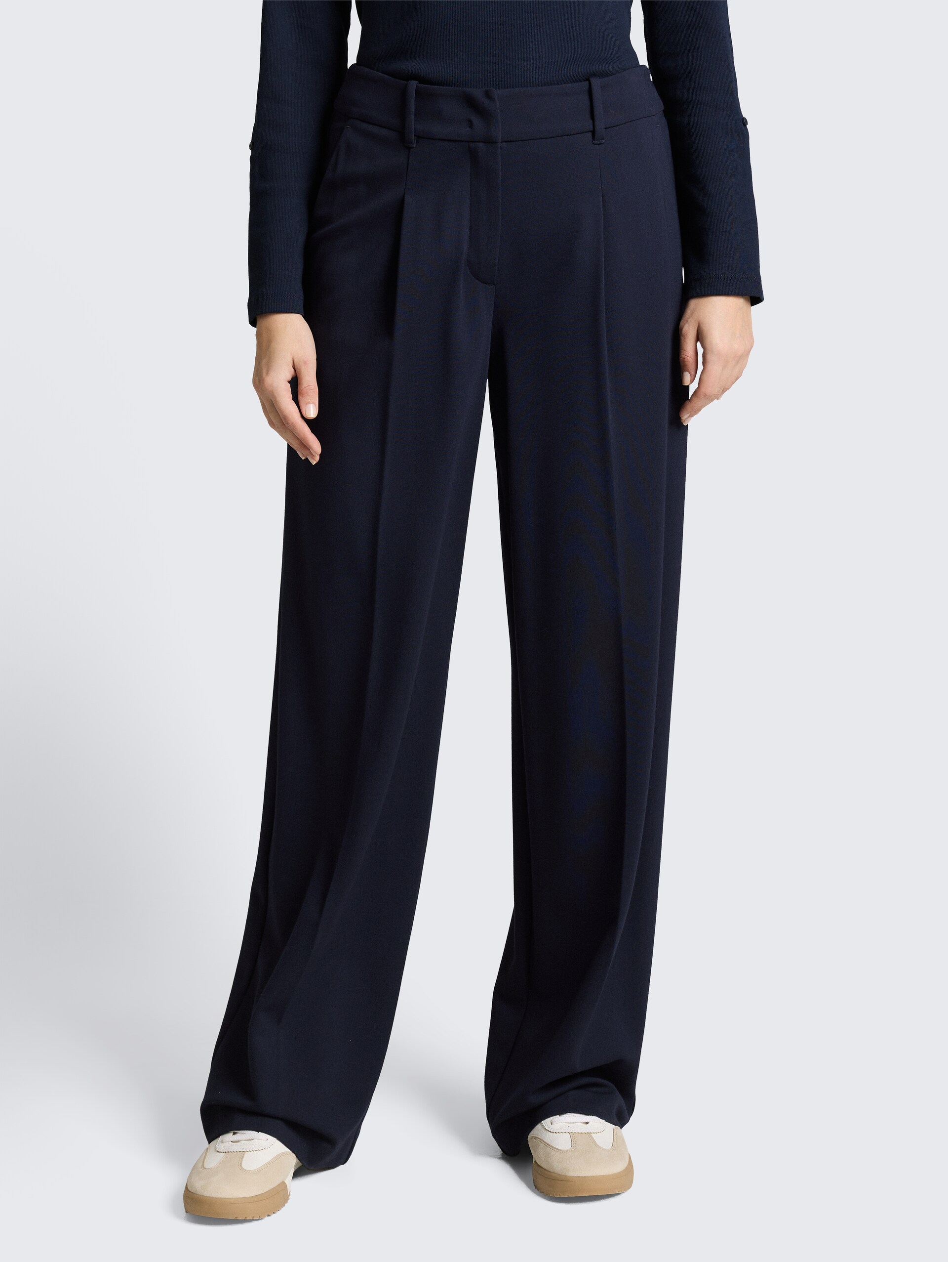 TTLEA Wide Leg Hose - sky captain blue - Ausschnitt Model-Vorderansicht