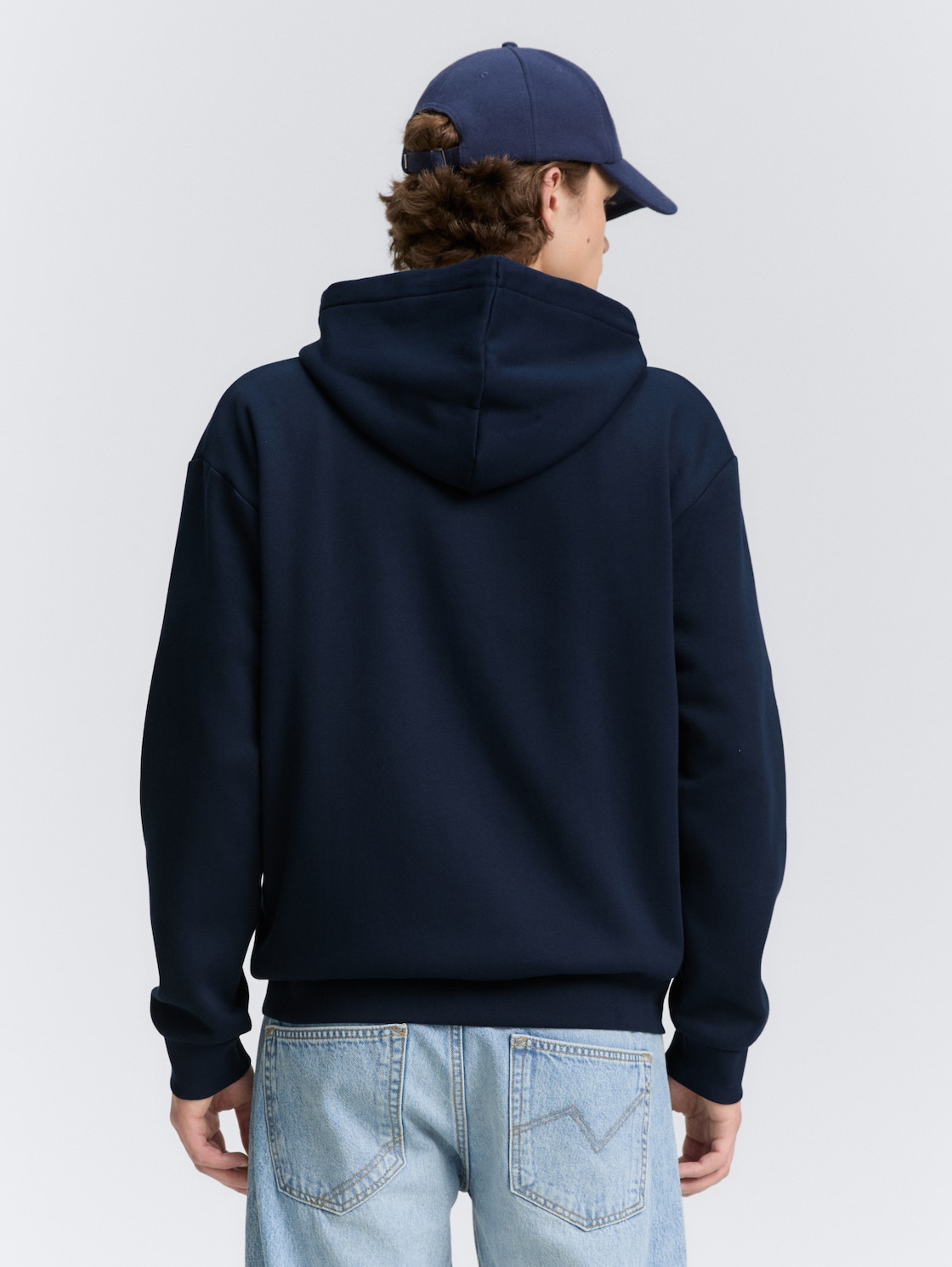 Hoodie Sweatjacke mit Logo-Print - sky captain blue - Auschnitt Model-Rückansicht