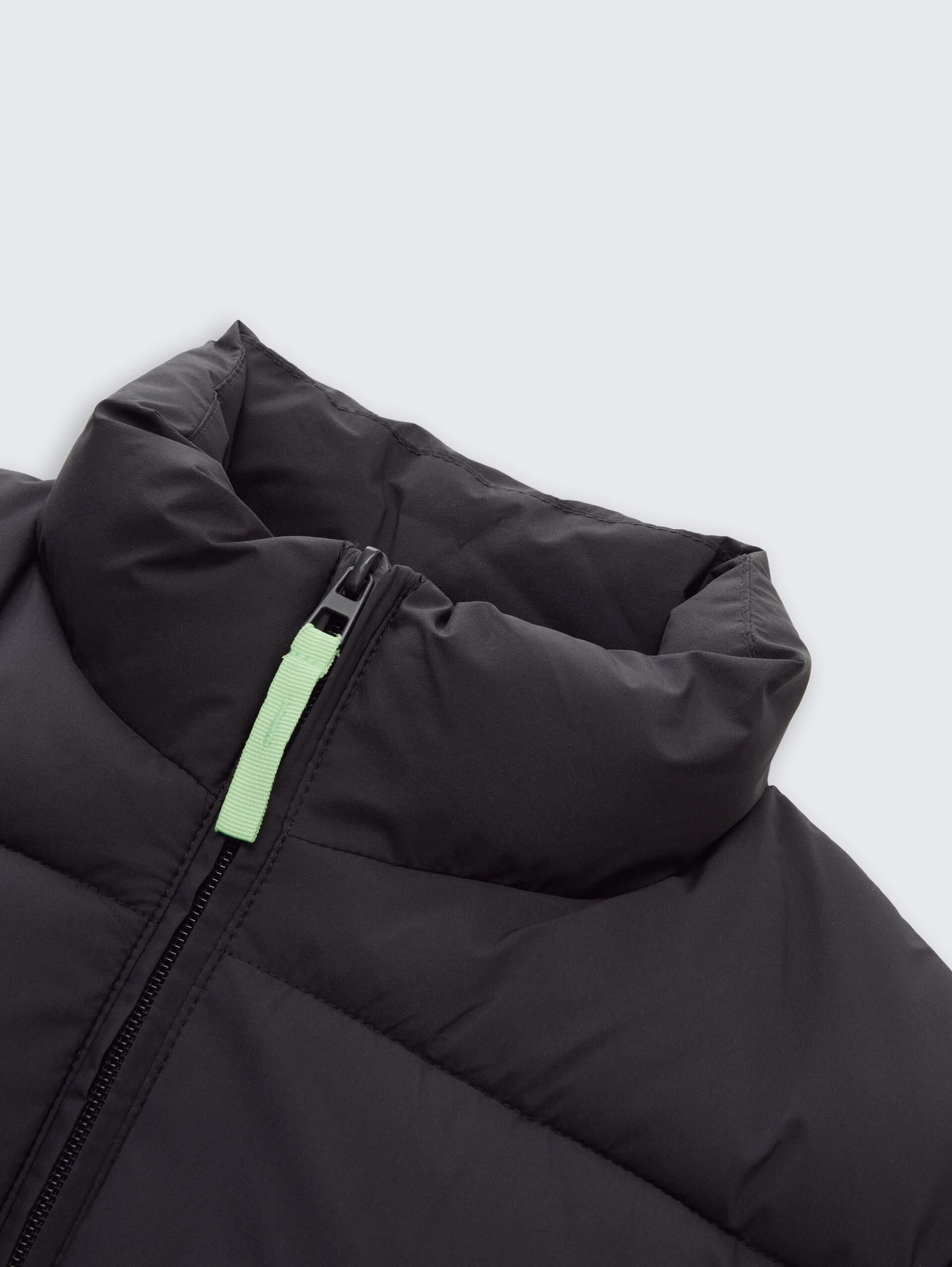 Puffer-Jacke mit Stehkragen - coal grey - Detail-Model-Ansicht