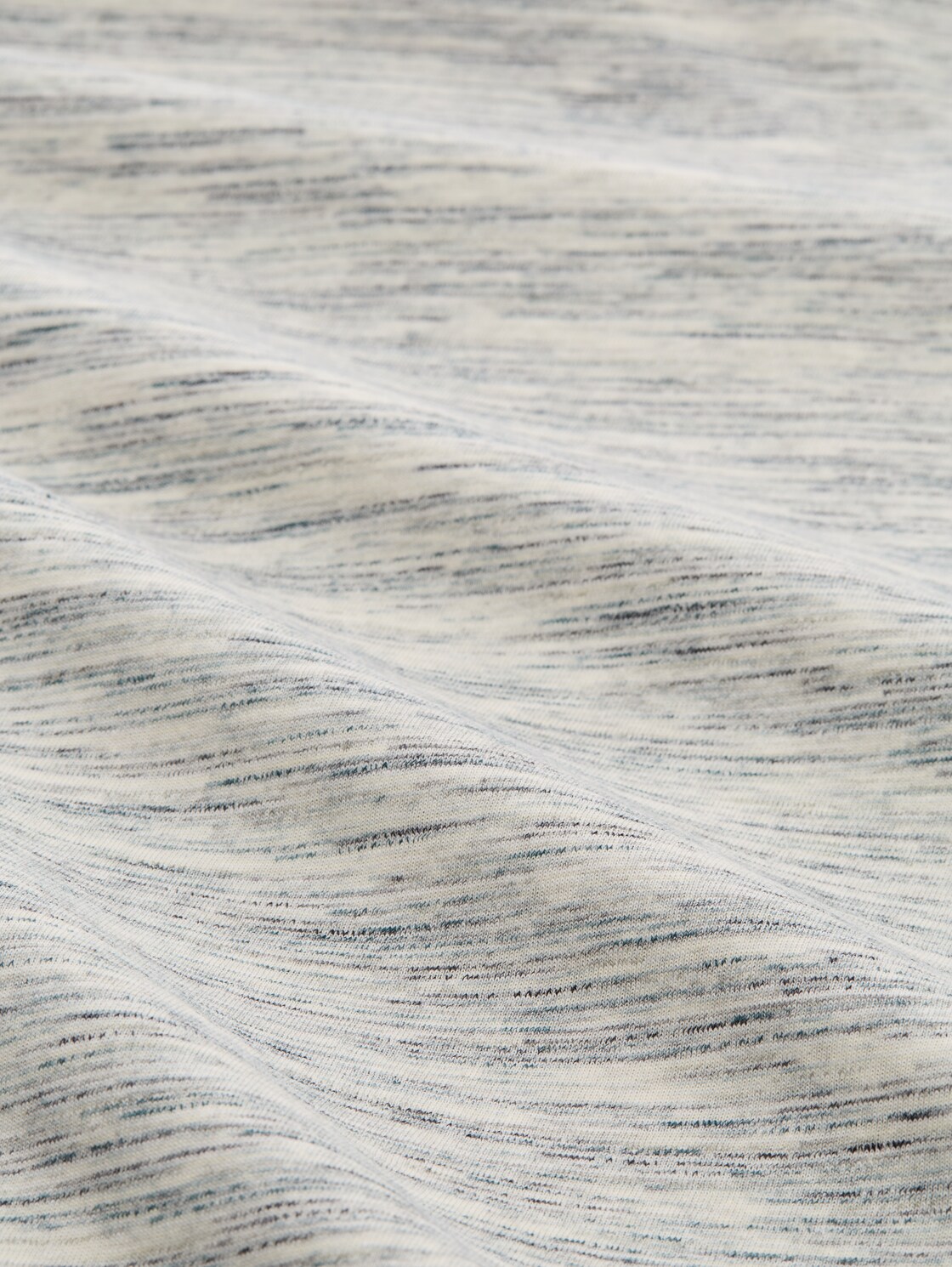 T-Shirt in Melange-Optik mit Brusttasche - gardenia white multi inject - Material-Ansicht