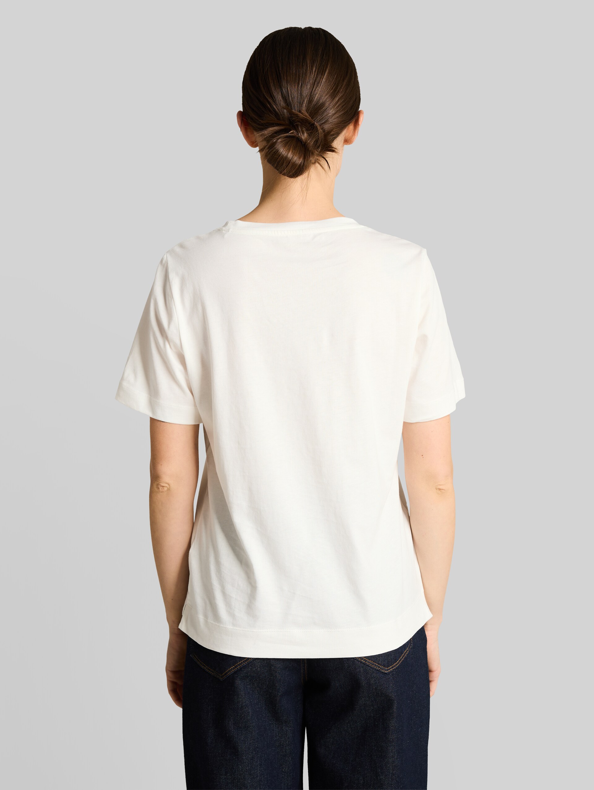 Cotton T-shirt - Whisper White - Neckline model-back view