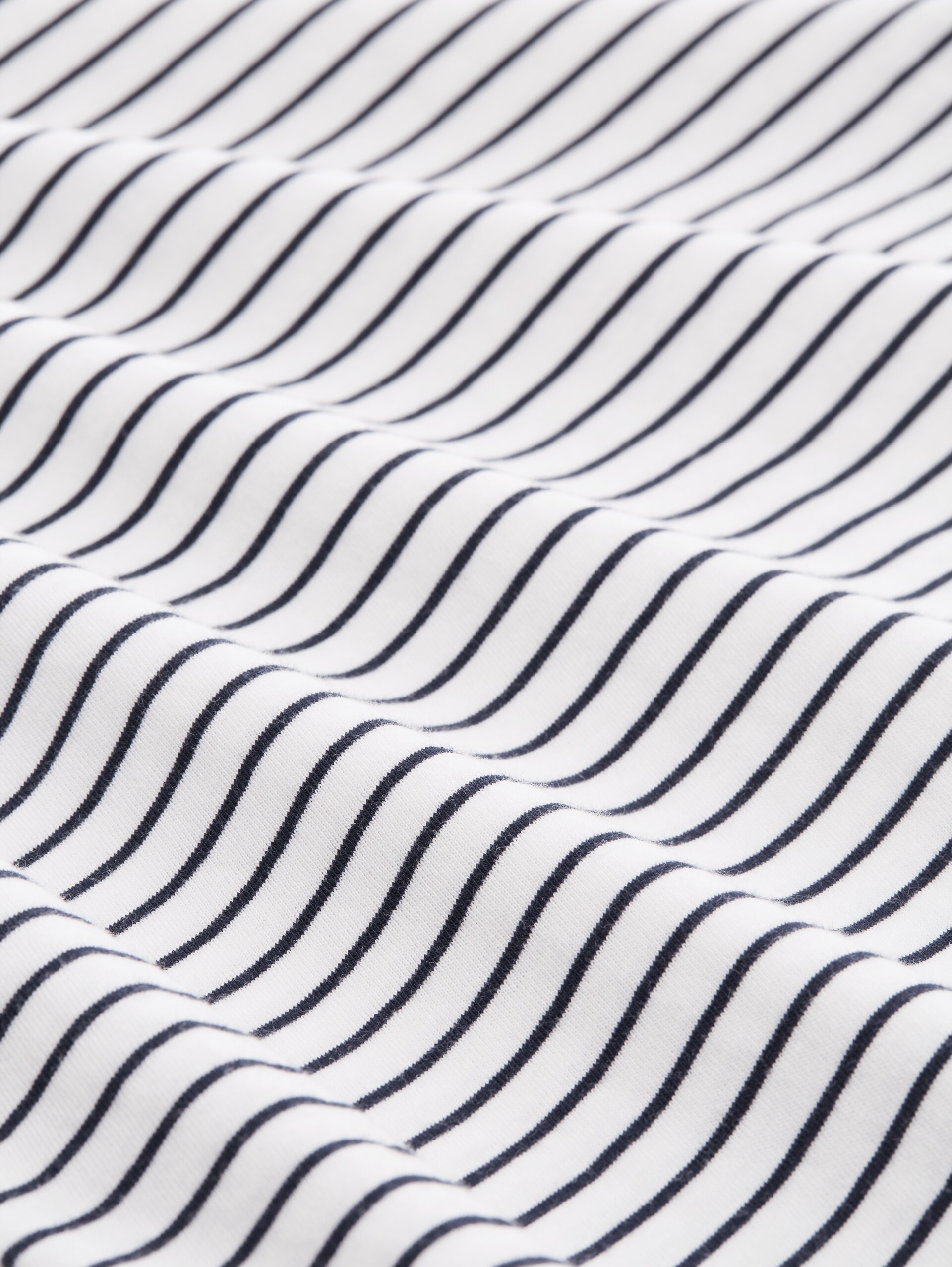 Cotton T-shirt - offwhite navy thin stripe - Material view