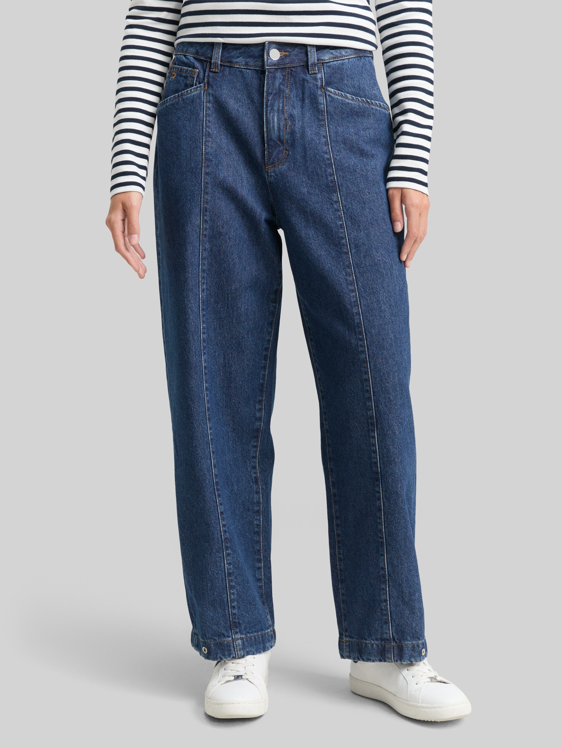 TTADEA BARREL Jean à ouverture de jambe ajustable - Clean Dark Stone Blue Denim - Découpe Vue de face du modèle