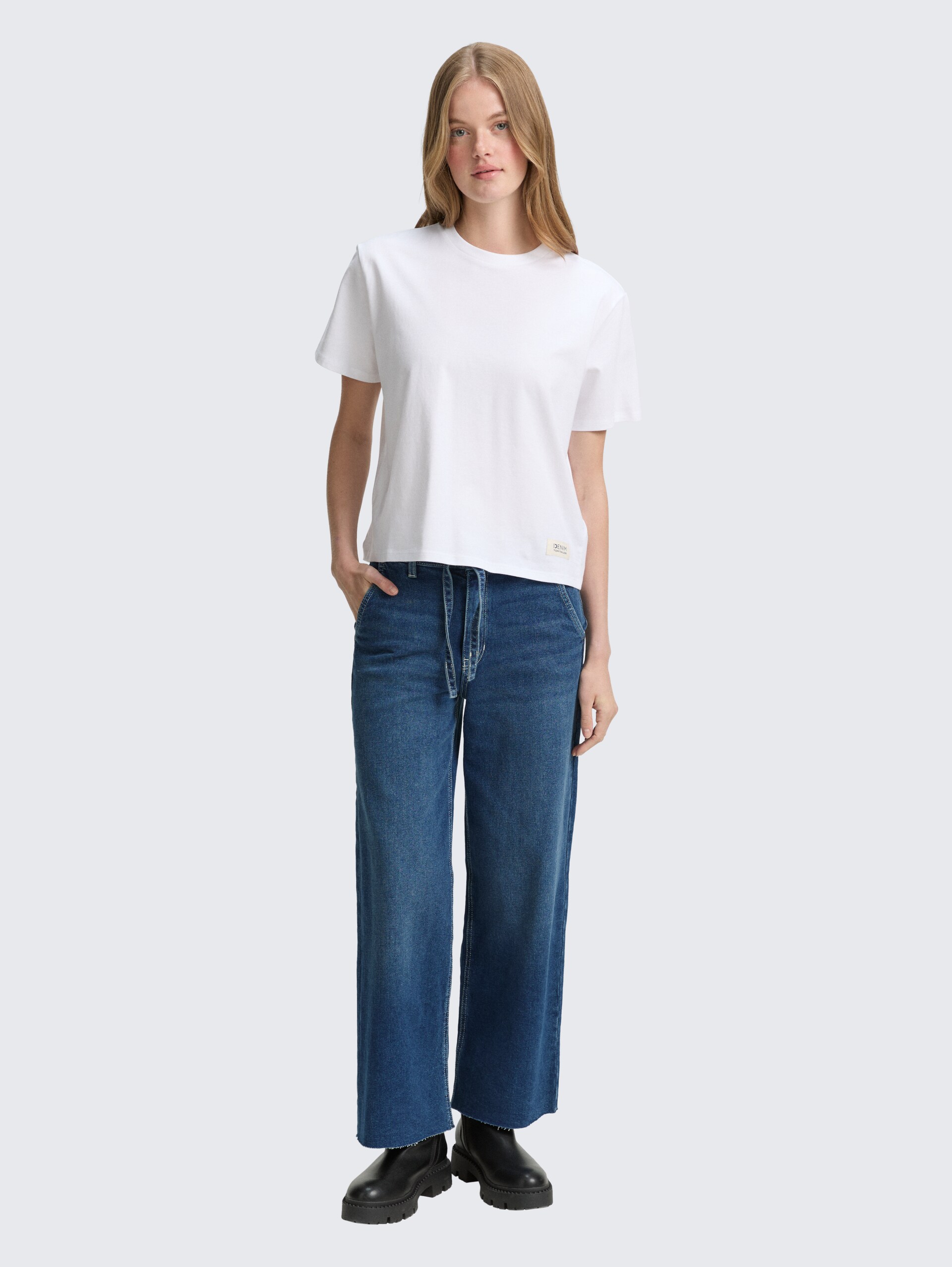 TTMIJA CULOTTE Jeans mit Gürtel - Used Mid Stone Blue Denim - Model-Vorderansicht