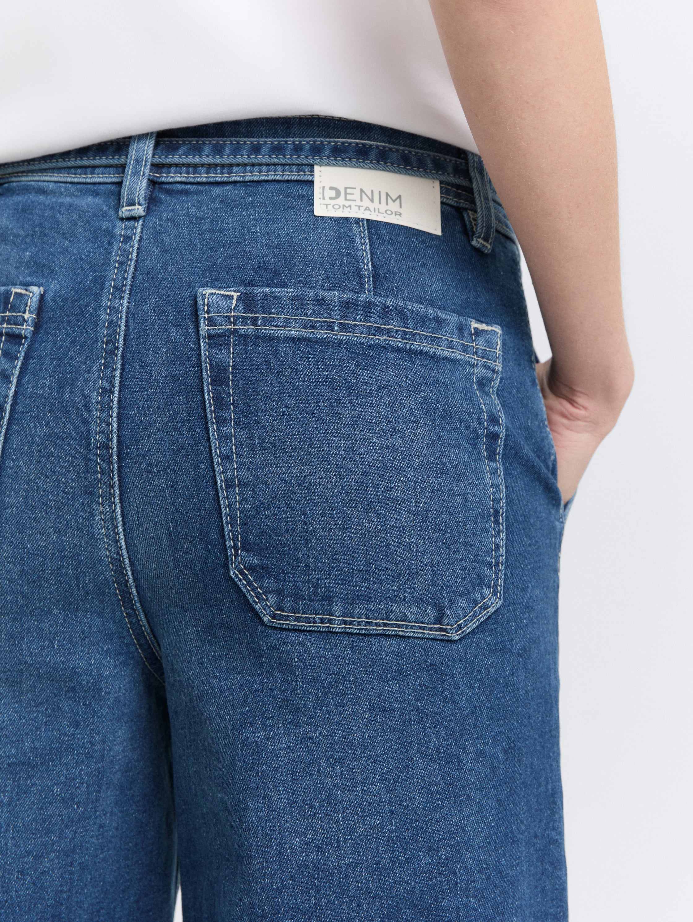 TTMIJA CULOTTE Jeans mit Gürtel - Used Mid Stone Blue Denim - Detail-Model-Ansicht