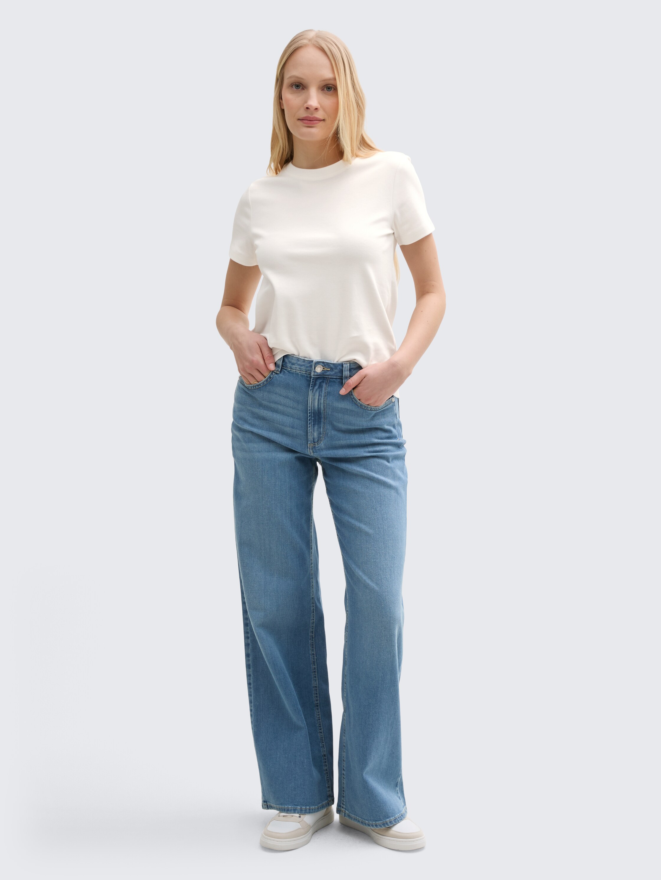 T-Shirt mit Rundhalsausschnitt - whisper_white - 