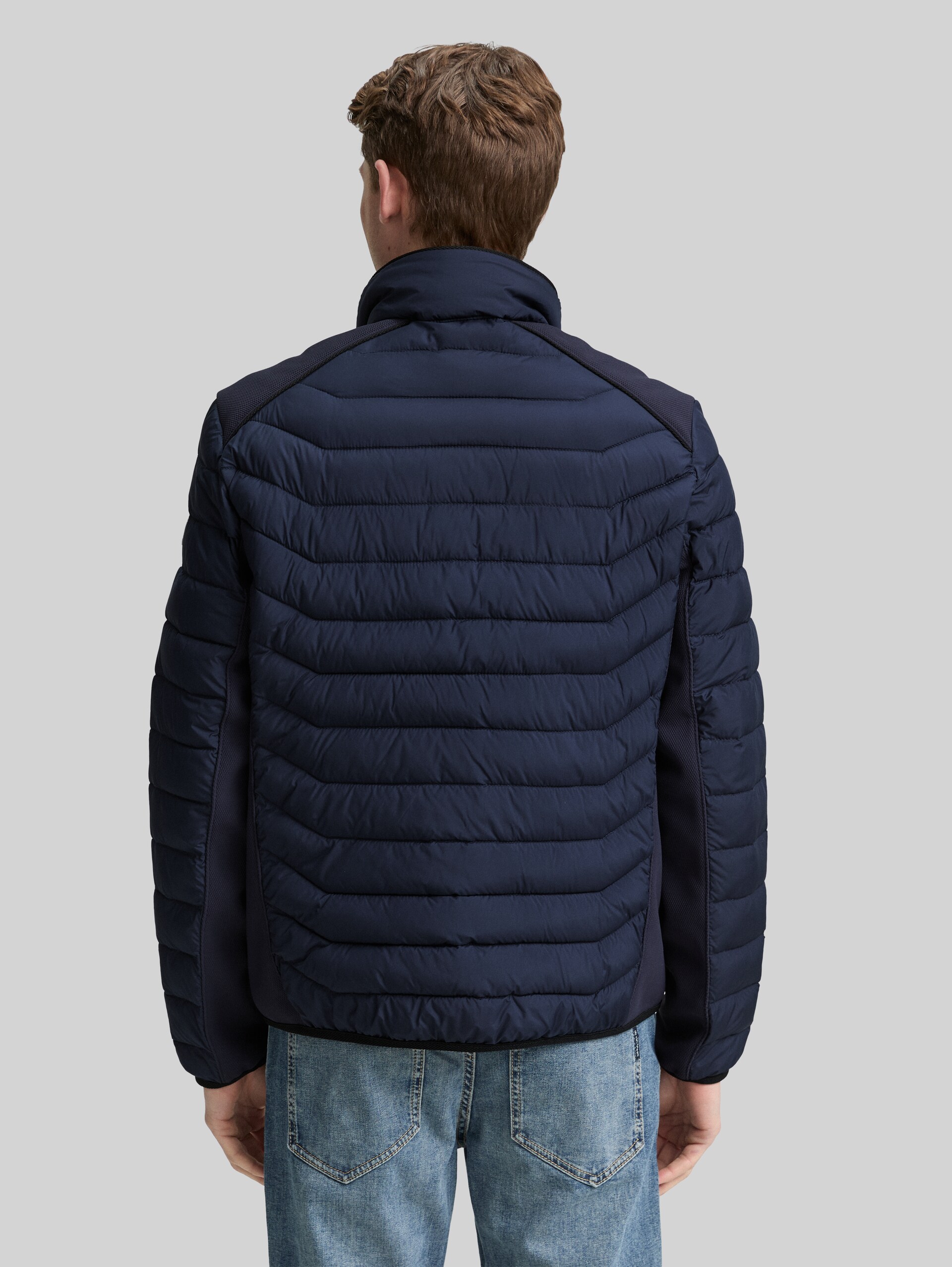 Lightweight hybrid quilted jacket - sky captain blue - Model-back view
