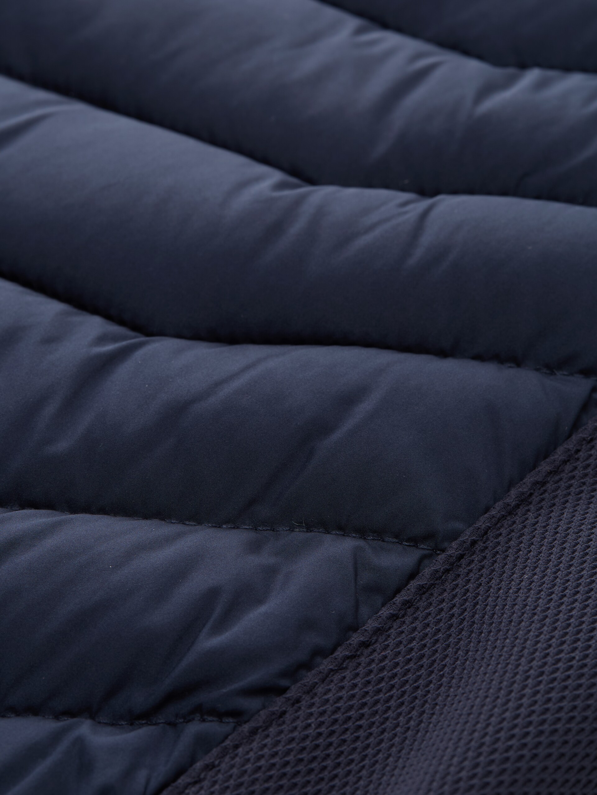Lightweight hybrid quilted jacket - sky captain blue - Product detail view