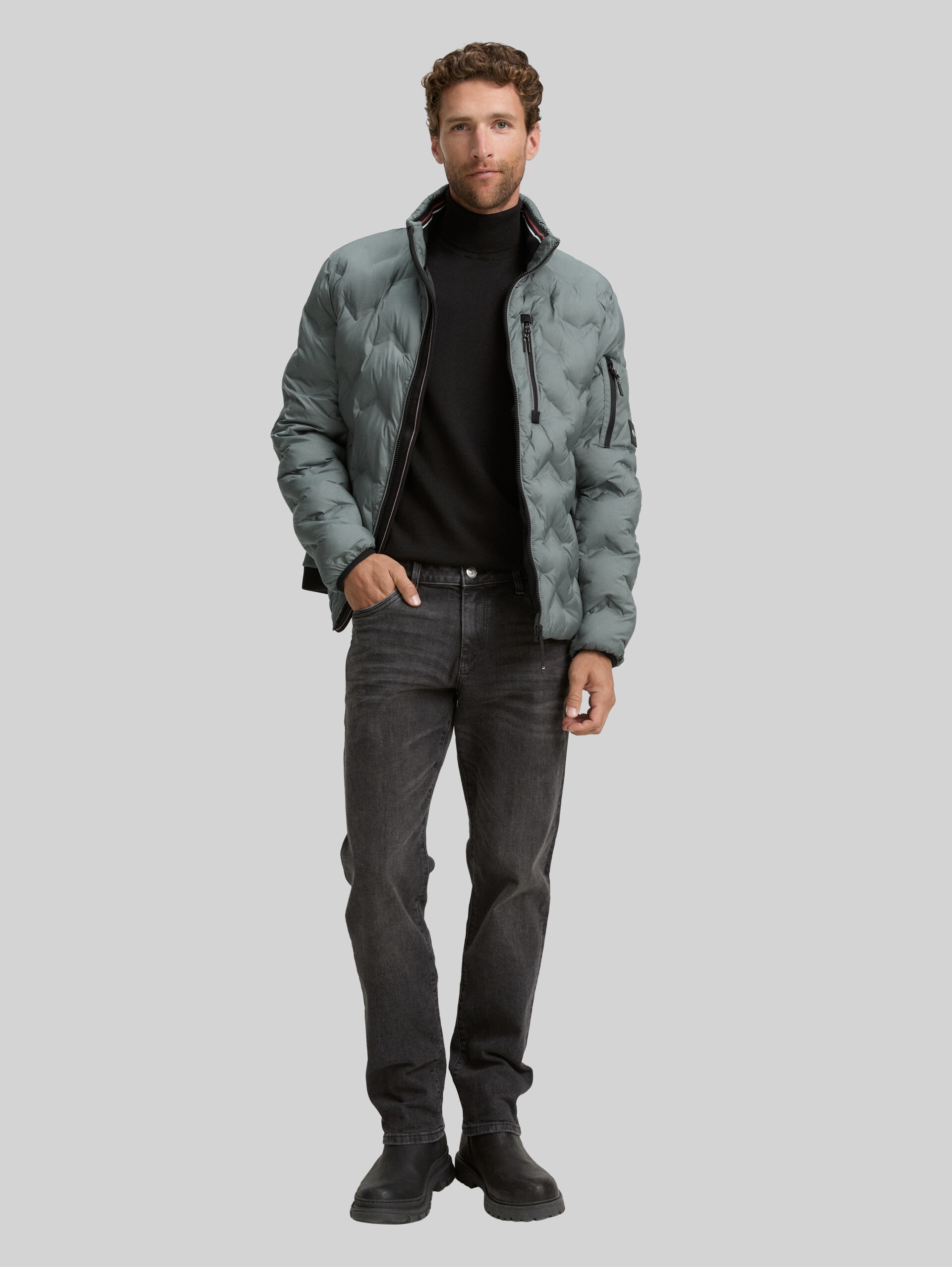 Hybrid quilted jacket with stowable hood - washed jasper green - side model view