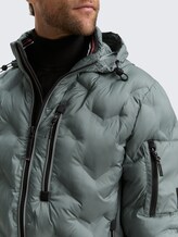 Hybrid Steppjacke mit verstaubarer Kapuze - washed jasper green - Detail-Model-Ansicht