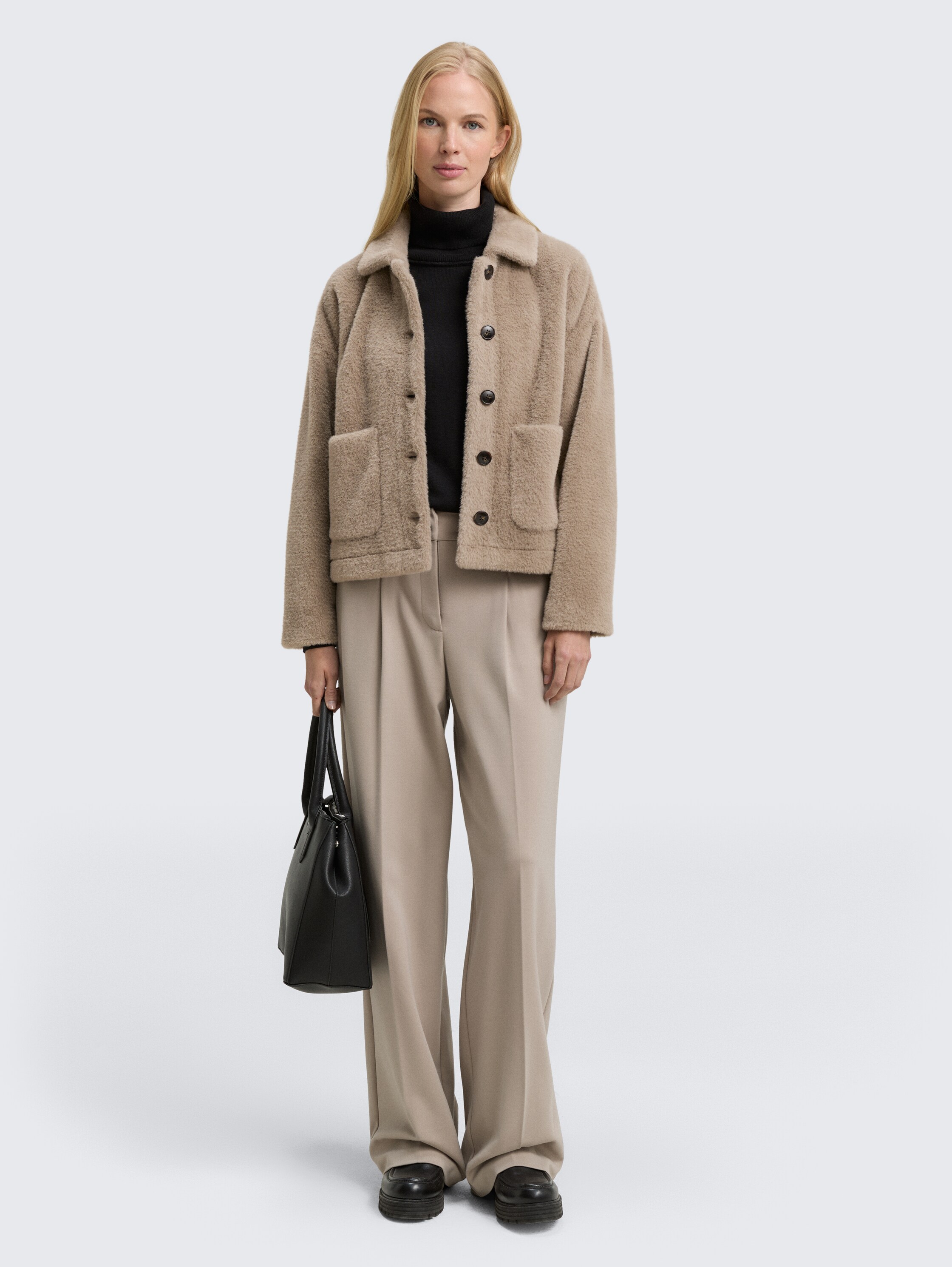 Fake Fur Jacke mit Taschen - soft_taupe_grey - 