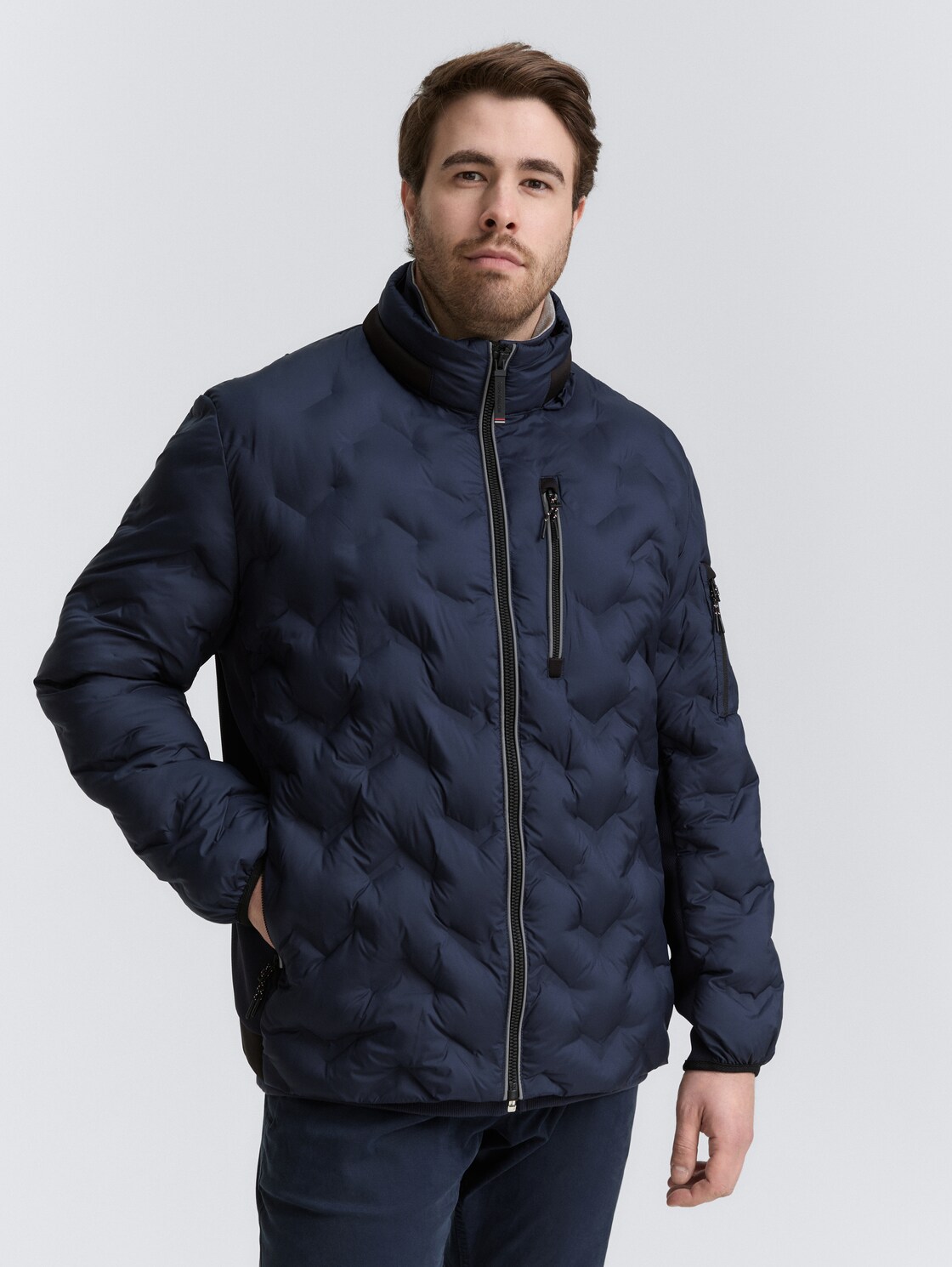 Plus Size - Hybrid lightweight quilted jacket with stowable hood - sky captain blue - Model front view