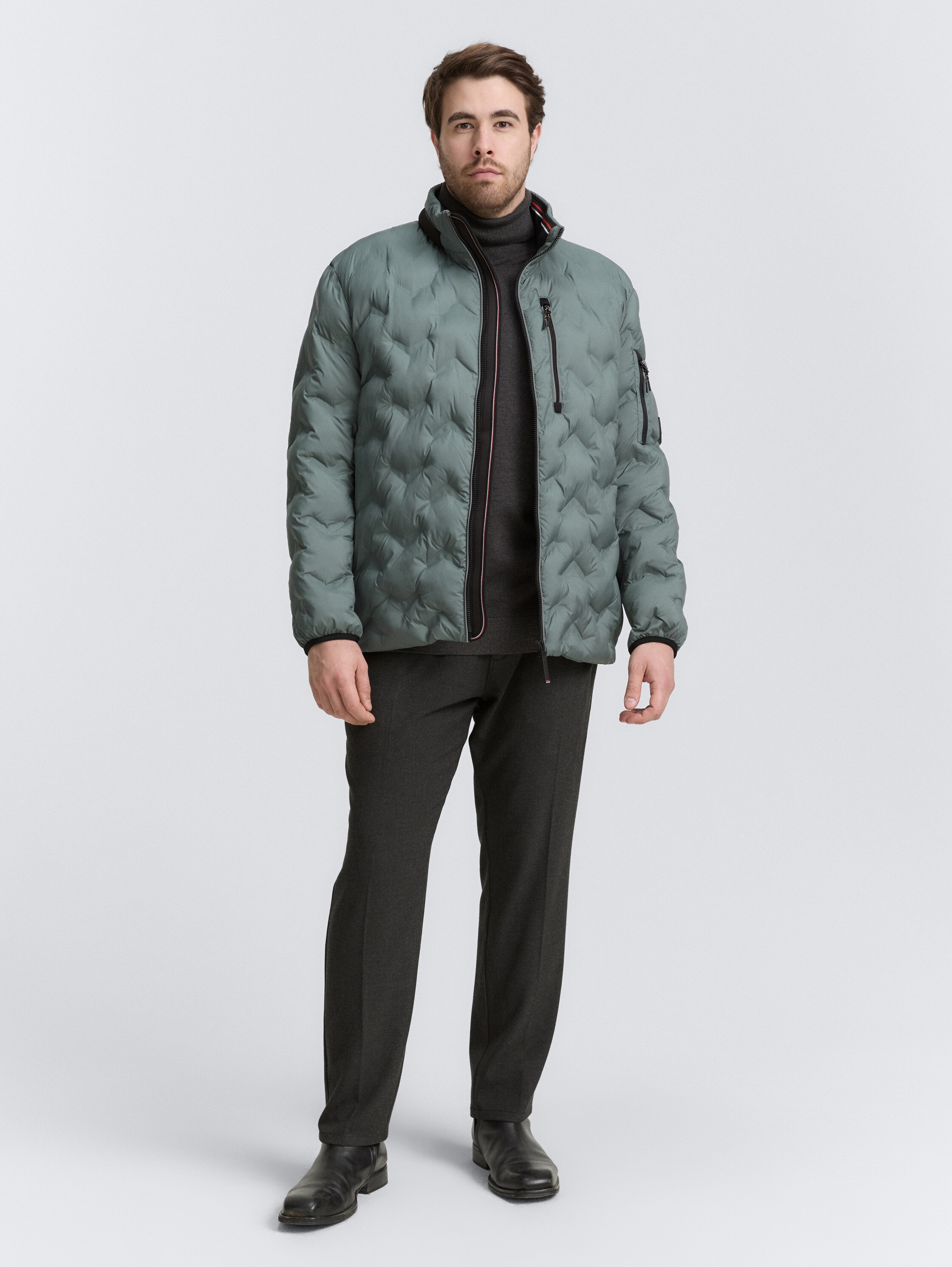 Plus Size - Veste matelassée hybride légère avec capuche escamotable - washed_jasper_green - 