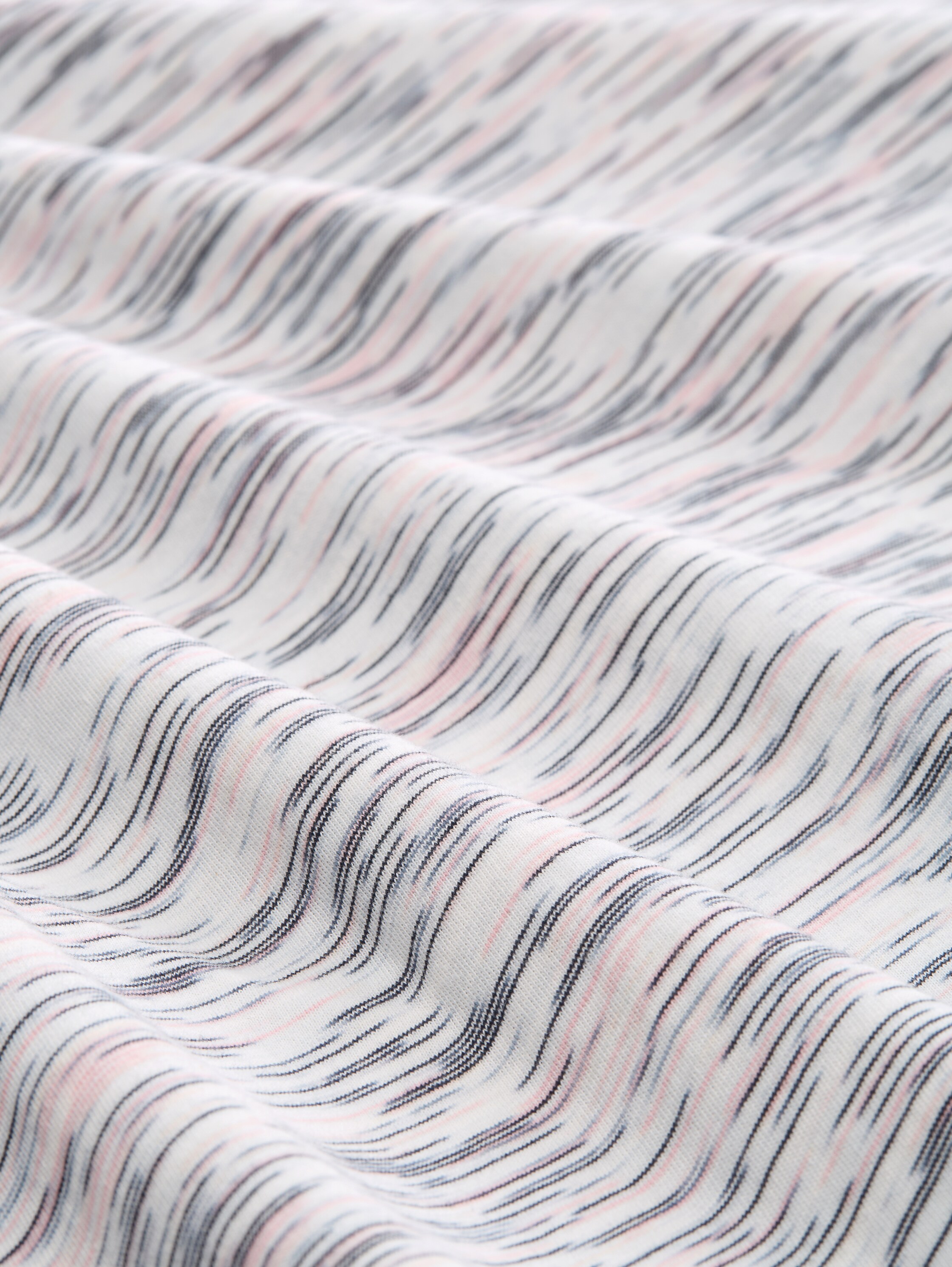 Plus Size - T-Shirt mit Muster - blush_pink_multicolor_inject - 