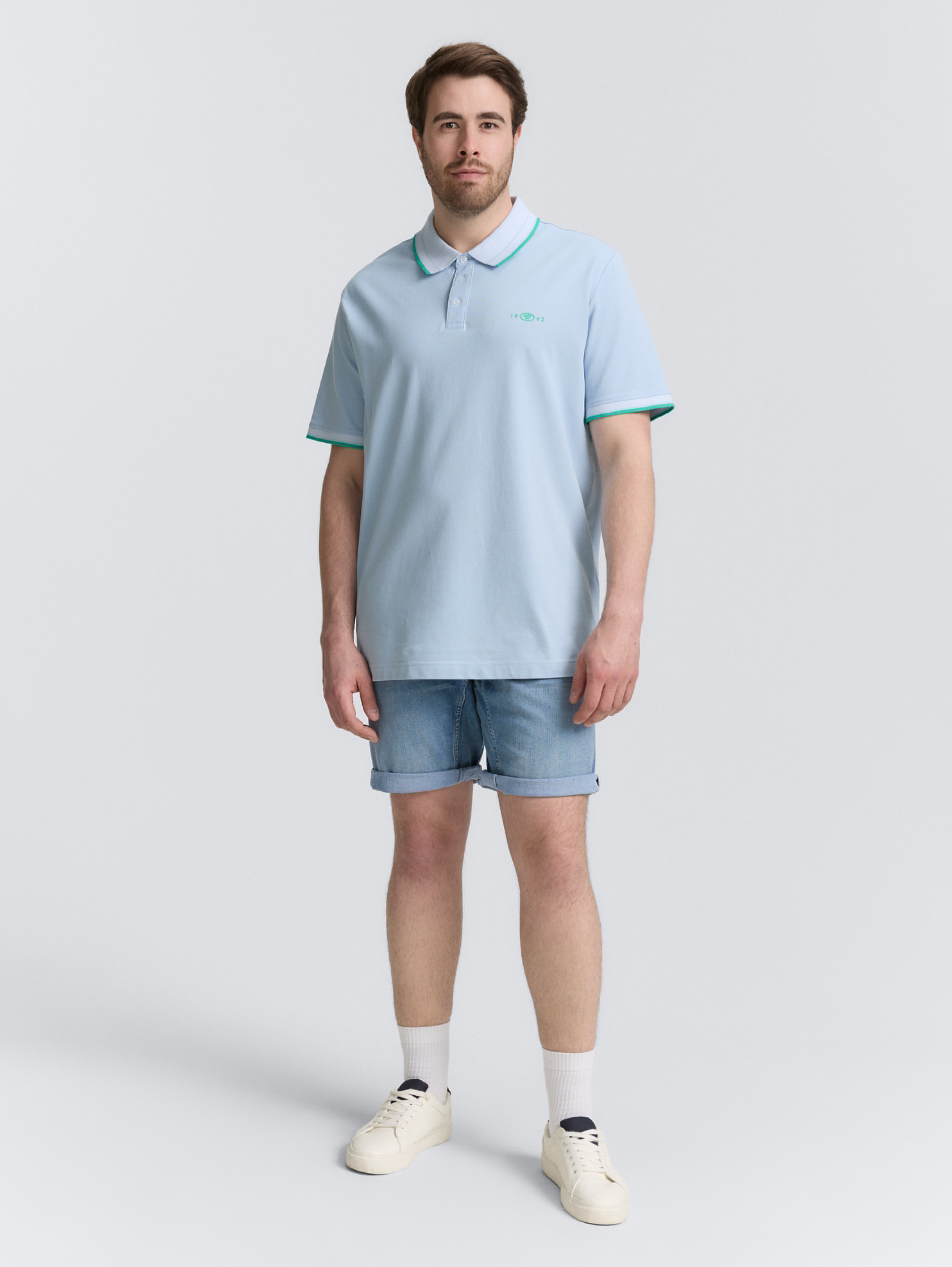 Plus Size - TTPLUS REGULAR FIT Jeans Shorts - Used Light Stone Blue Denim - Model-Vorderansicht