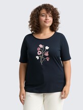 Plus Size - T-Shirt mit Print - Lunar Eclipse - Ausschnitt Model-Vorderansicht