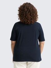 Plus Size - T-Shirt mit Print - Lunar Eclipse - Auschnitt Model-Rückansicht