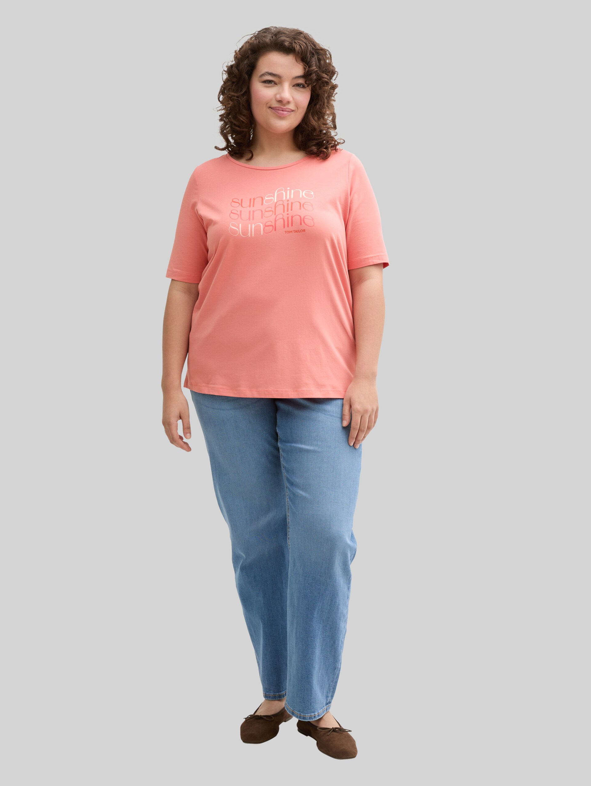 Plus Size - T-Shirt mit Print - rosewood pink - Model-Vorderansicht