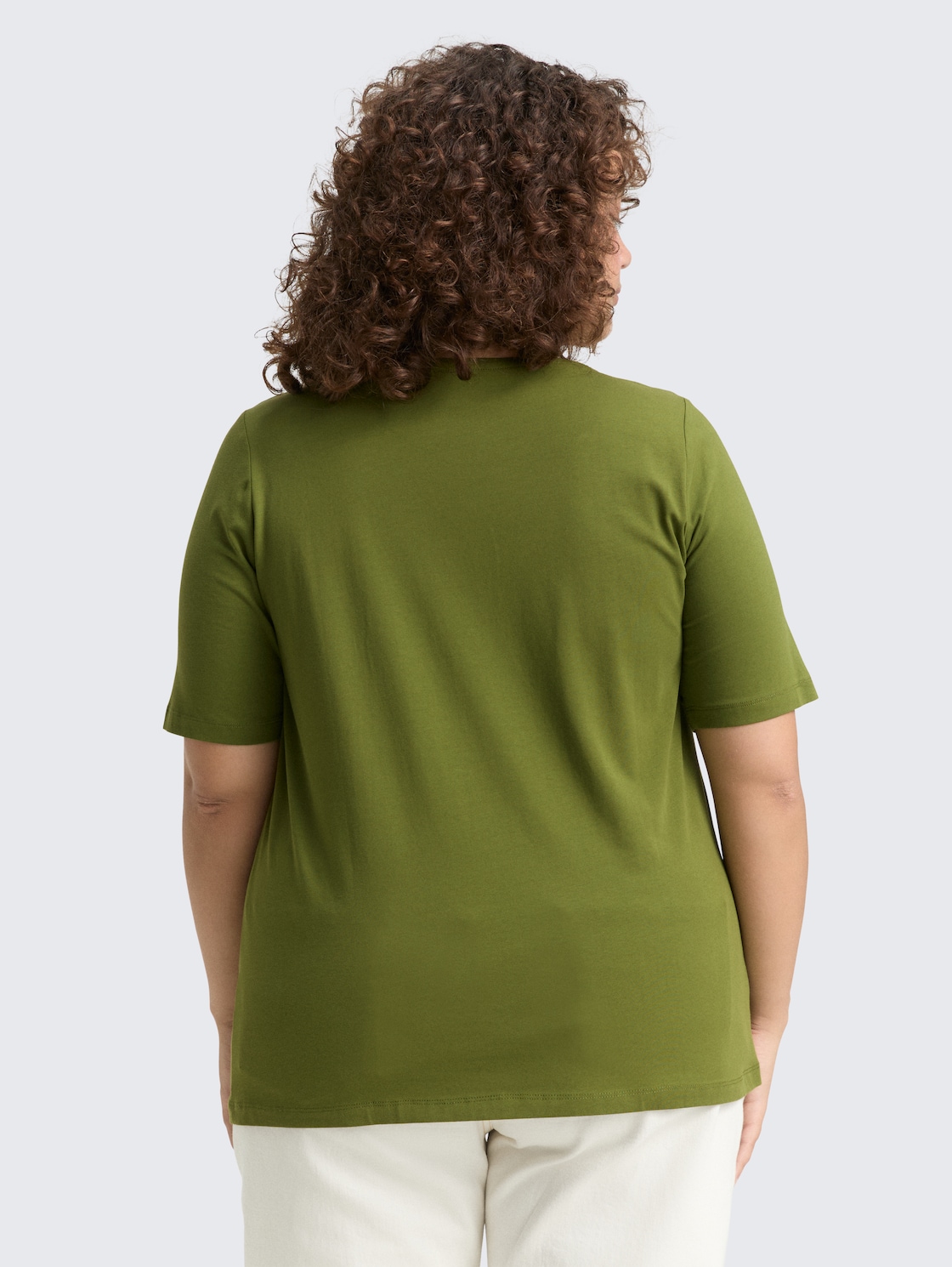 Plus Size - T-Shirt mit Print - deep ivy green - Auschnitt Model-Rückansicht