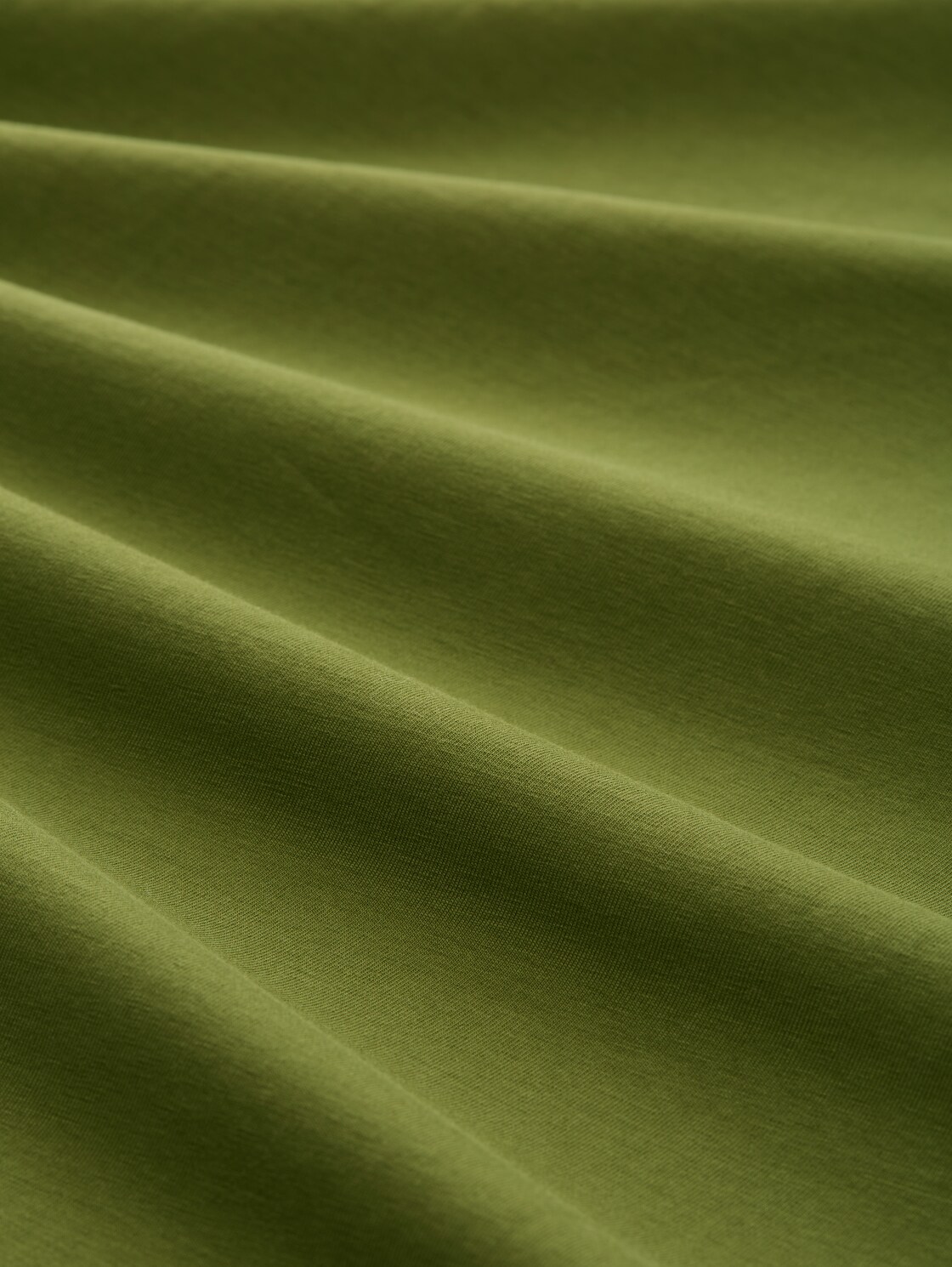 Plus Size - T-Shirt mit Print - deep ivy green - Material-Ansicht