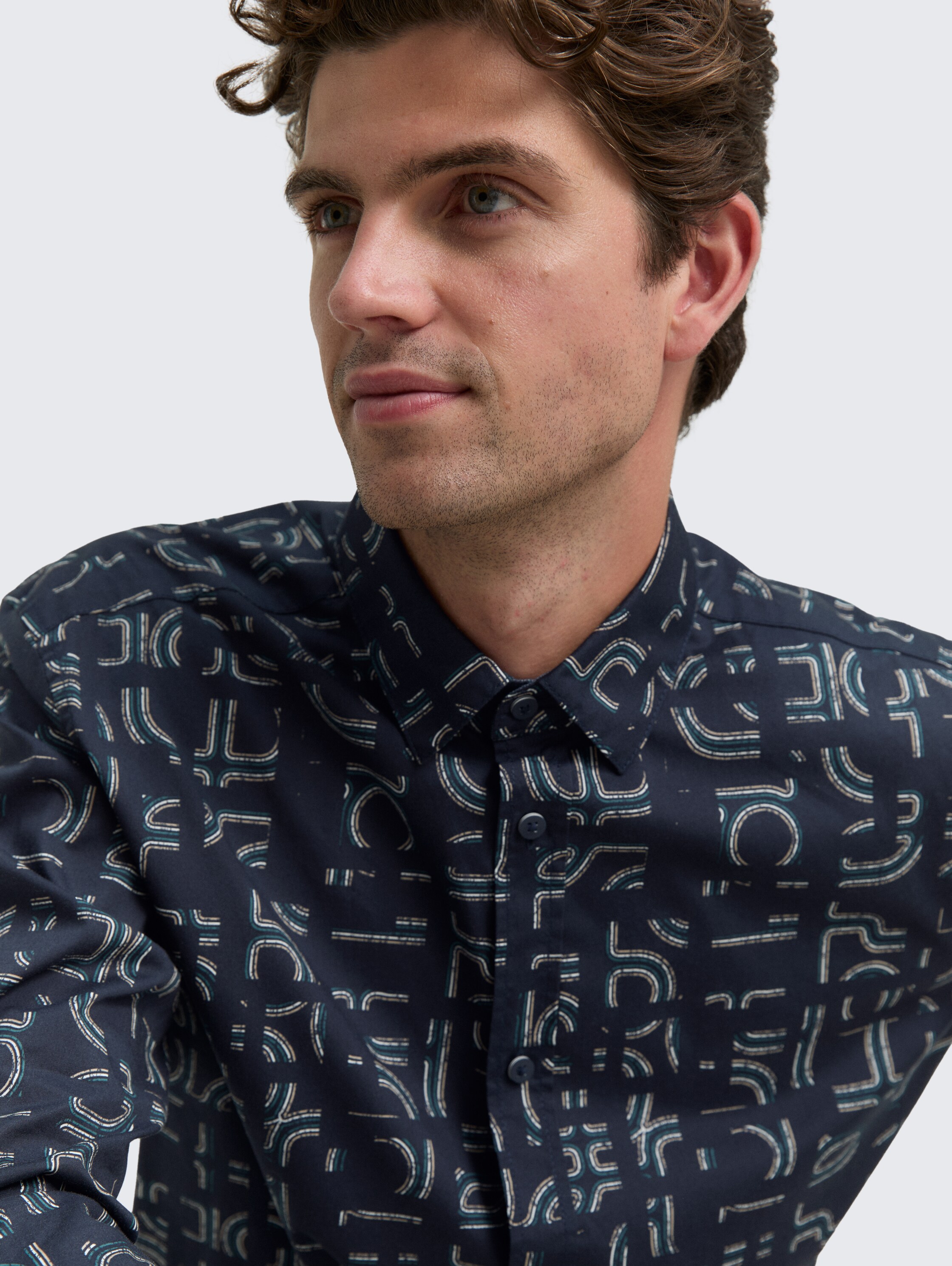 Slim Fit Hemd mit Stretch - navy irregular design - Detail-Model-Ansicht