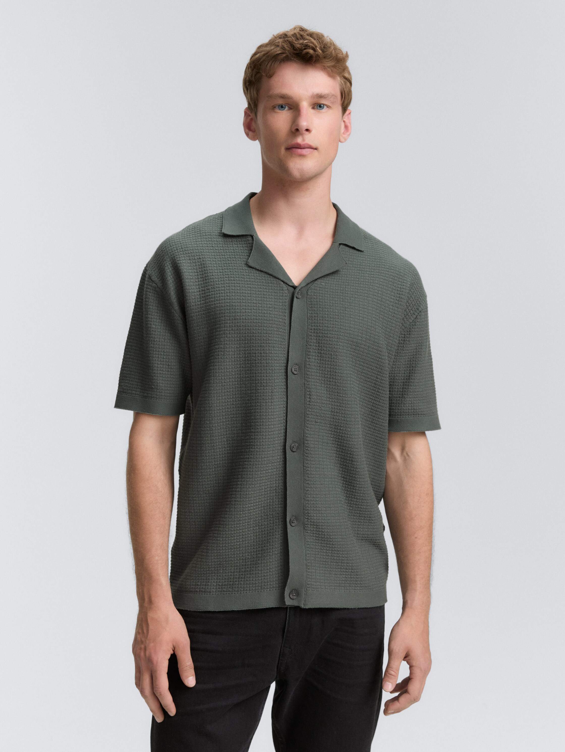 Strick-Poloshirt mit kurzen Ärmeln - washed_jasper_green - 