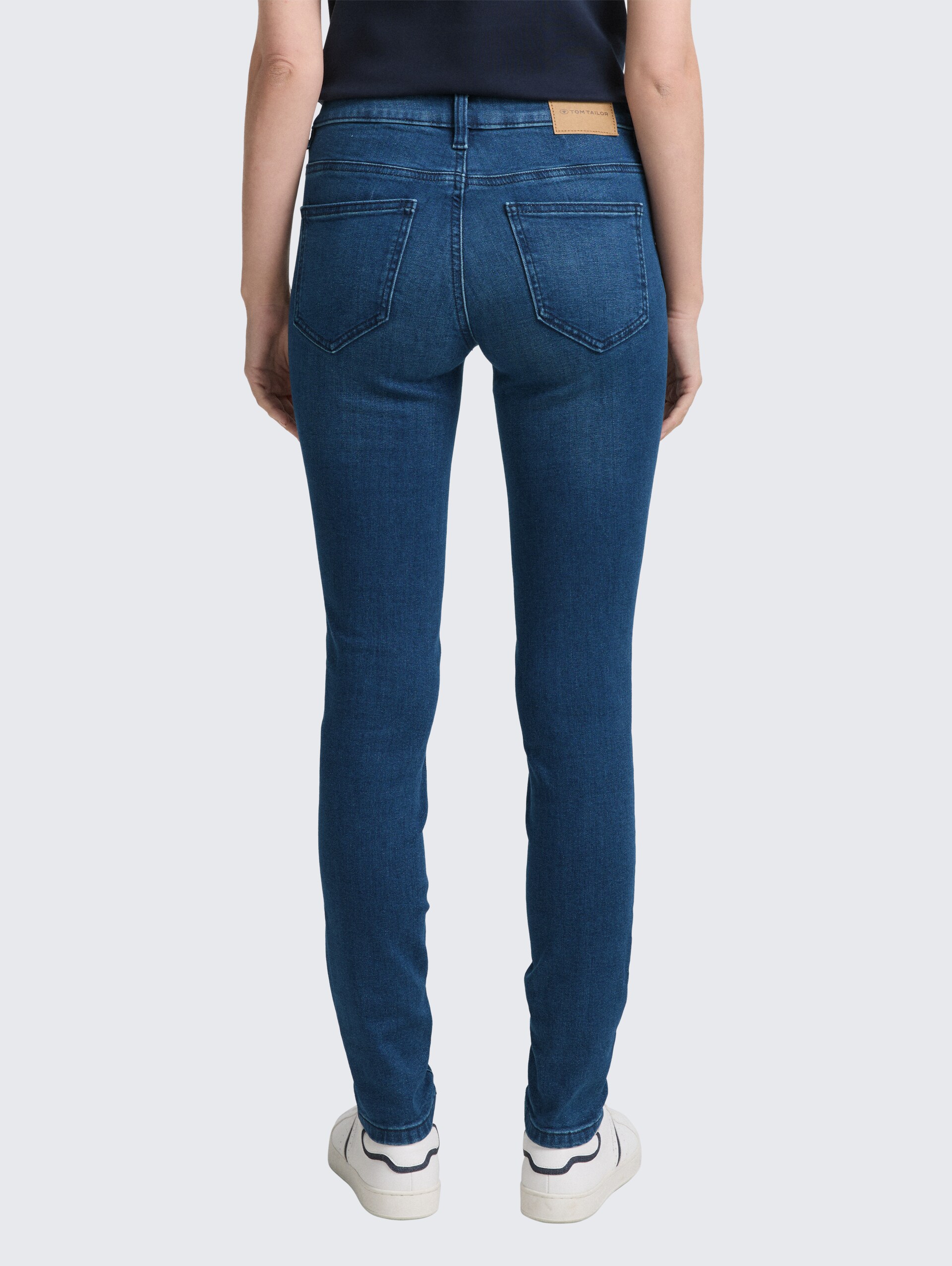 TTLUCIE SKINNY Jeans - mid stone wash denim - Auschnitt Model-Rückansicht