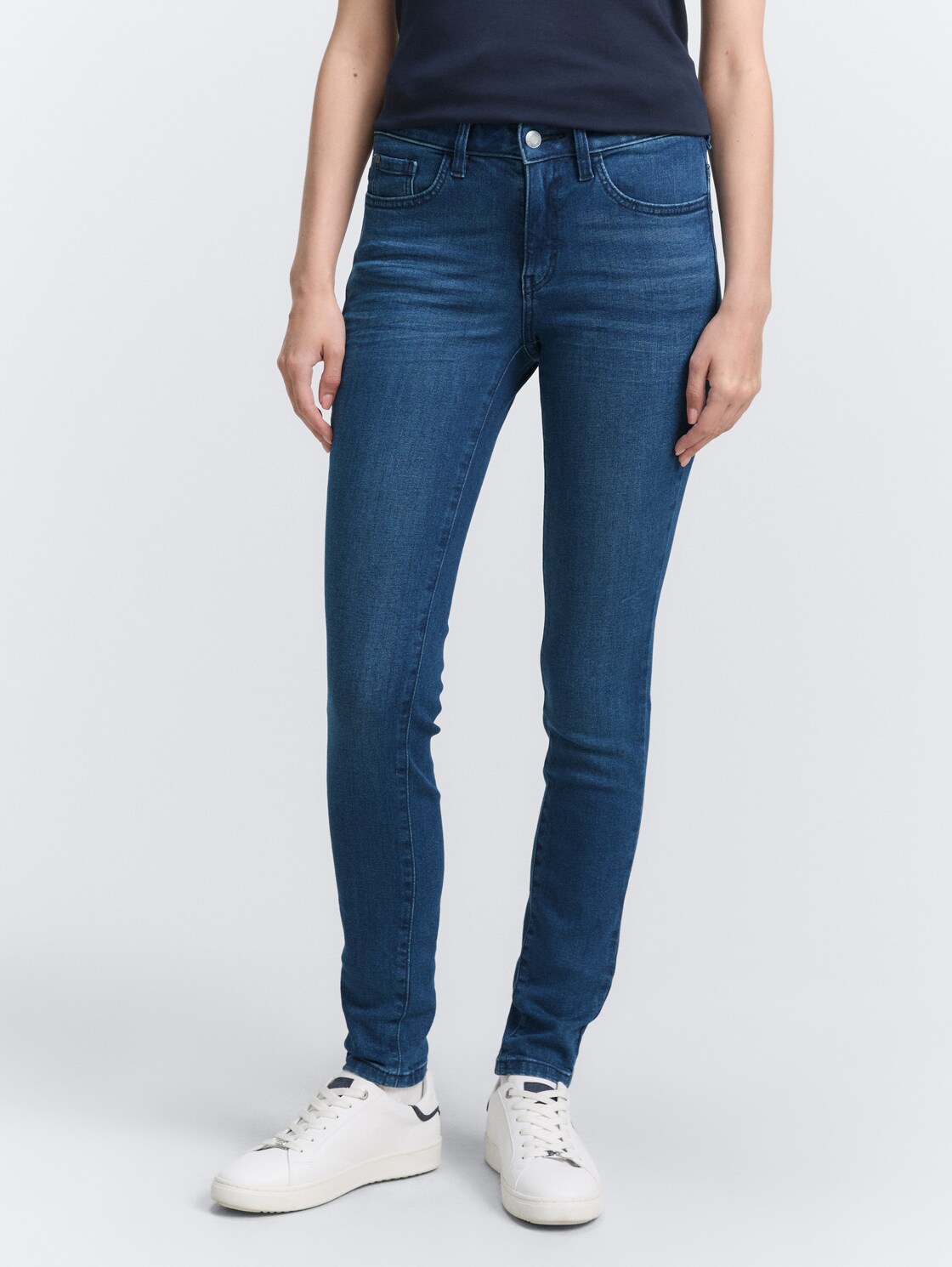 TTLUCIE SKINNY Jeans - mid stone wash denim - Ausschnitt Model-Vorderansicht