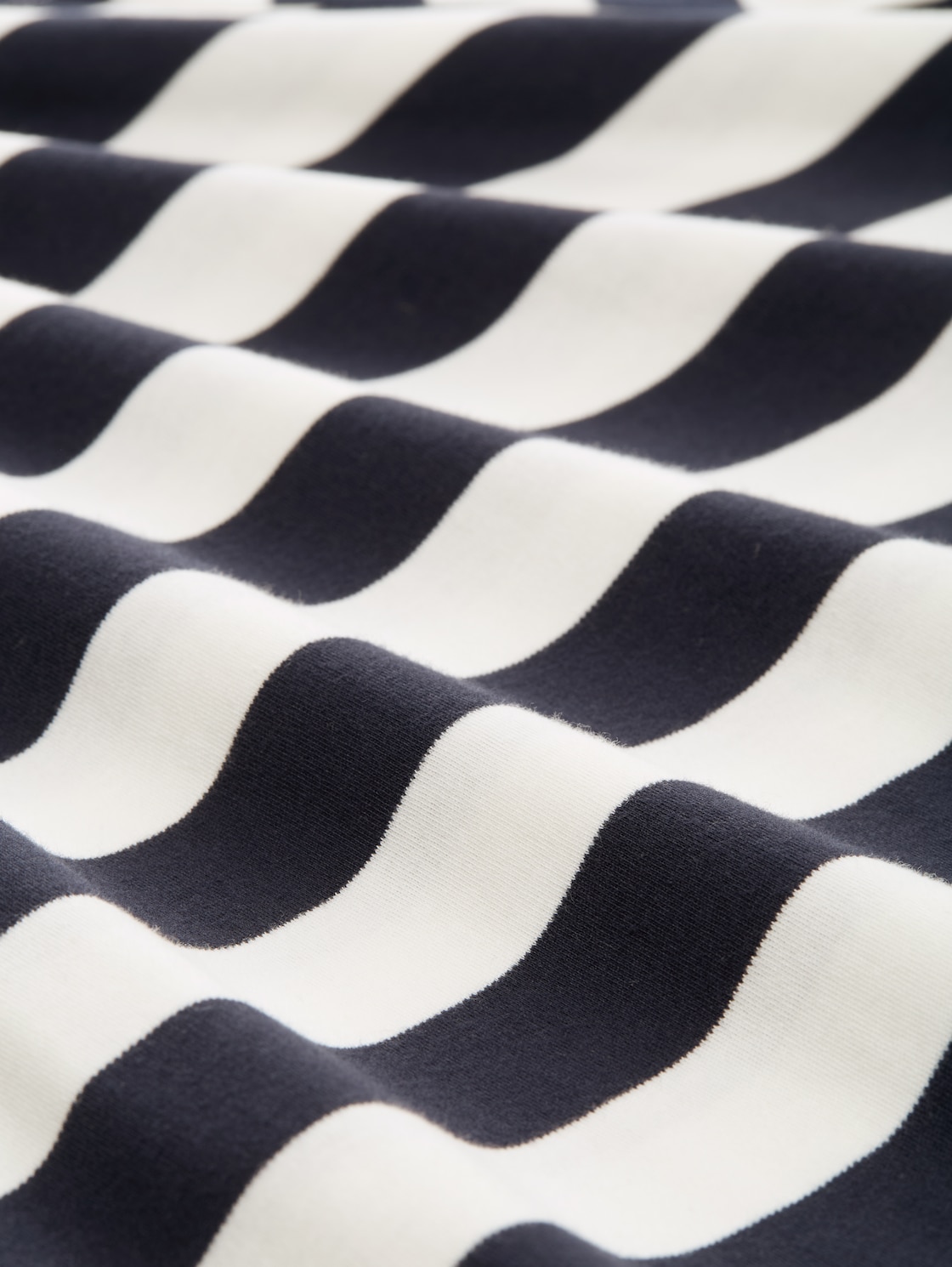 Langarmshirt mit Streifenmuster - lunar eclipse offwhite stripe - Material-Ansicht