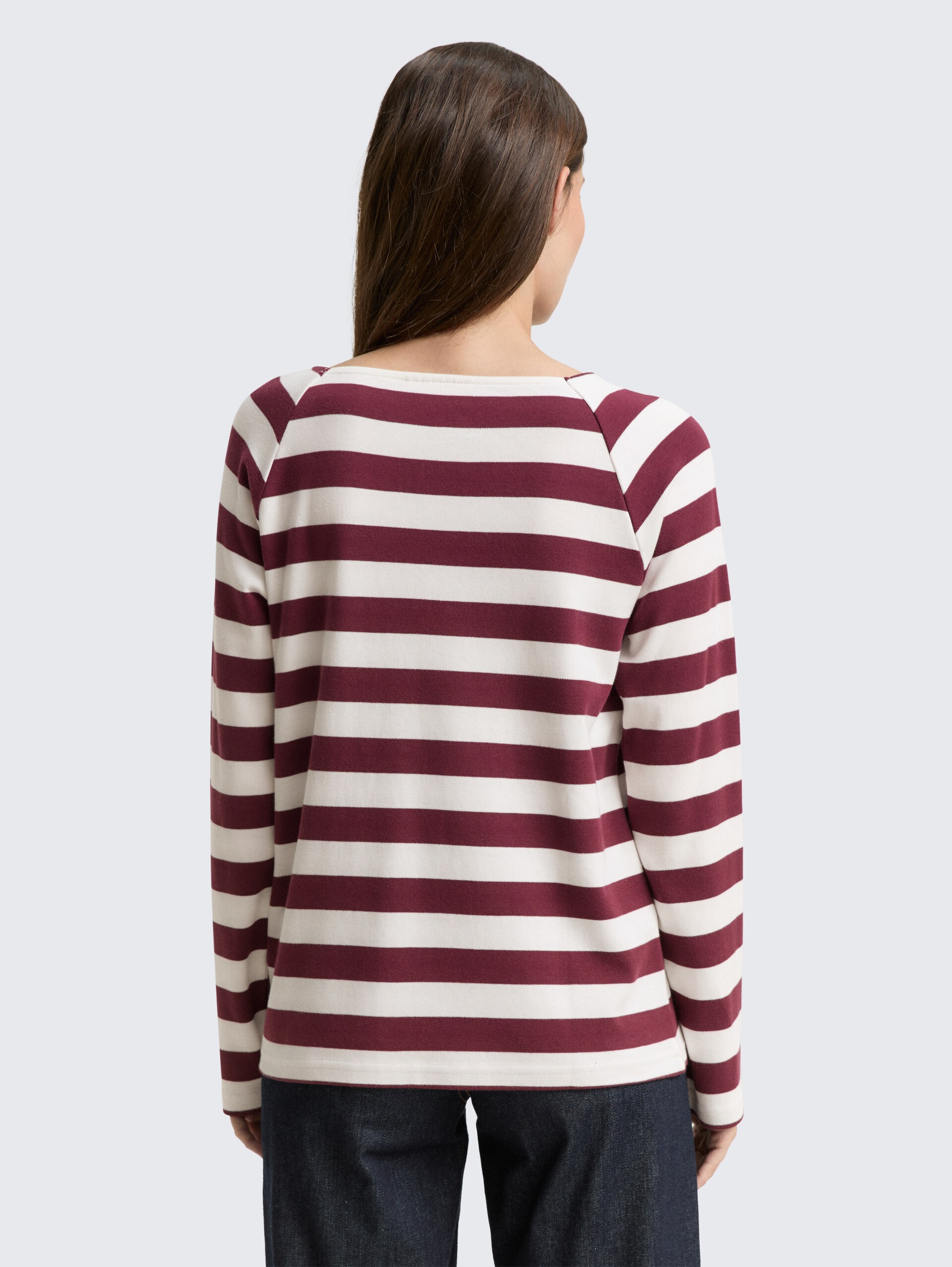 Langarmshirt mit Streifenmuster - bordeaux offwhite stripe - Auschnitt Model-Rückansicht